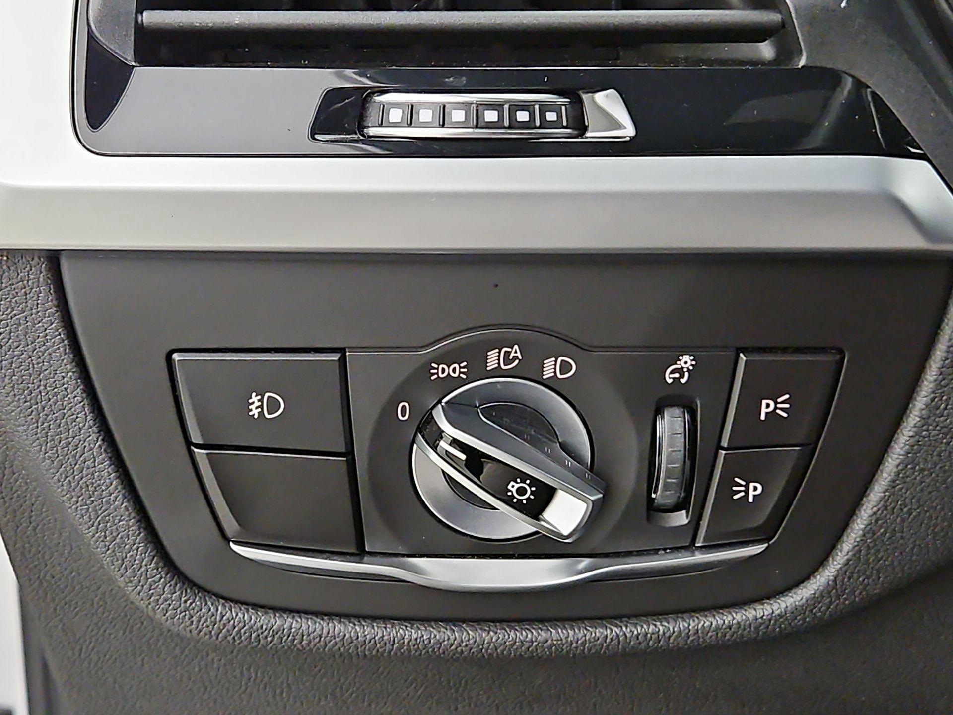 Thumbnail: 2019 BMW X3 - 13
