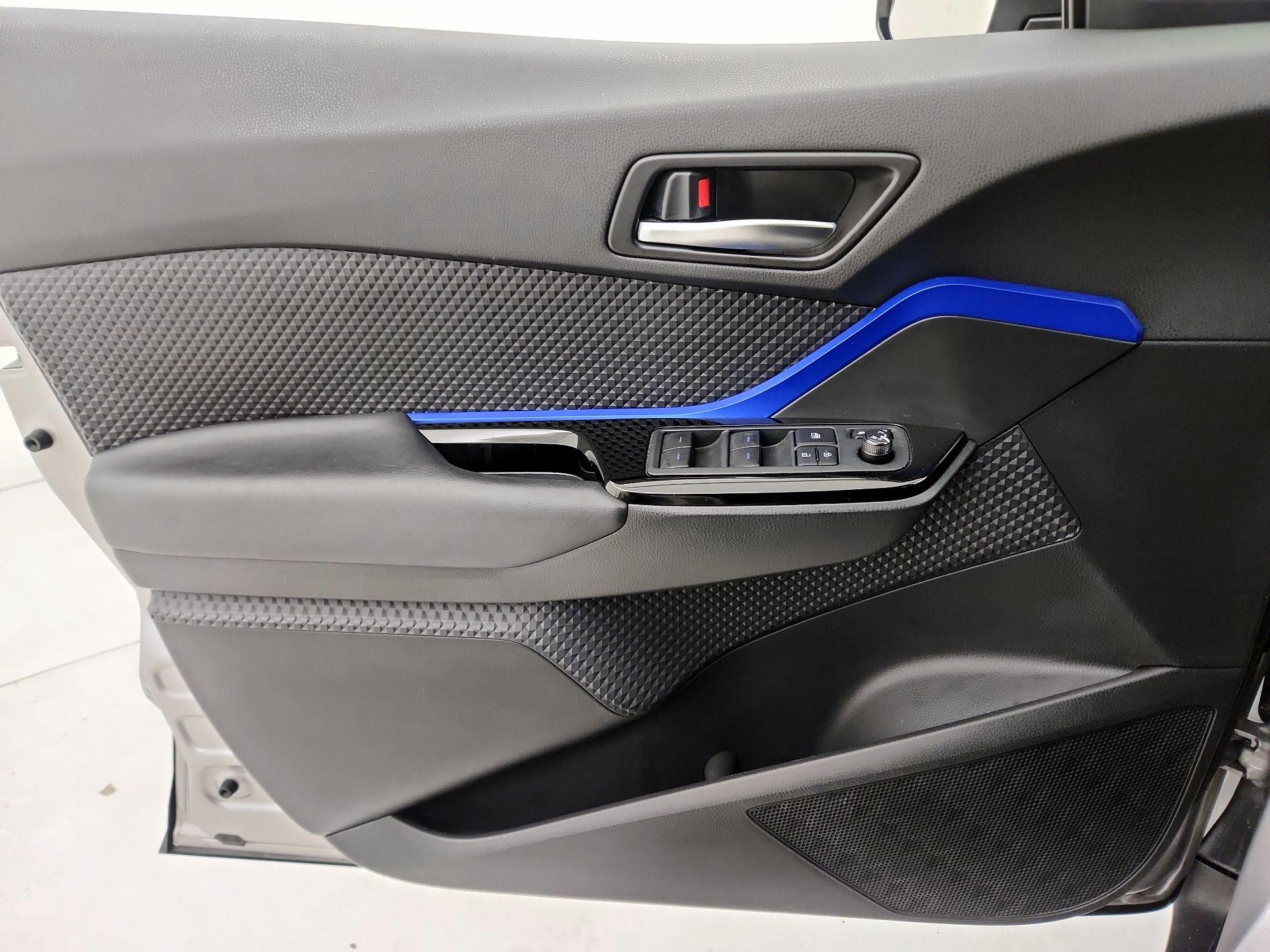 Thumbnail: 2020 Toyota C-HR - 12
