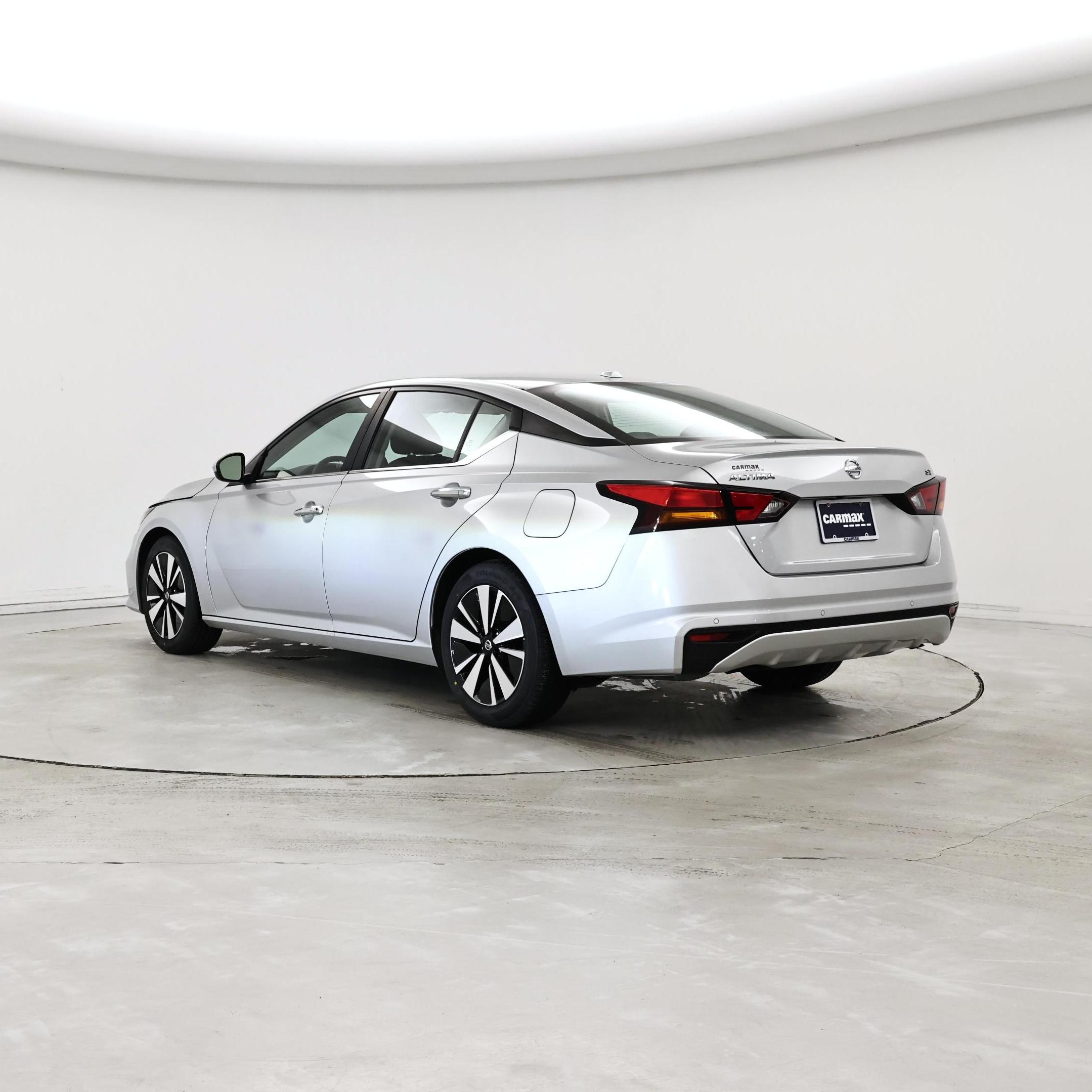 Thumbnail: 2022 Nissan Altima - 2