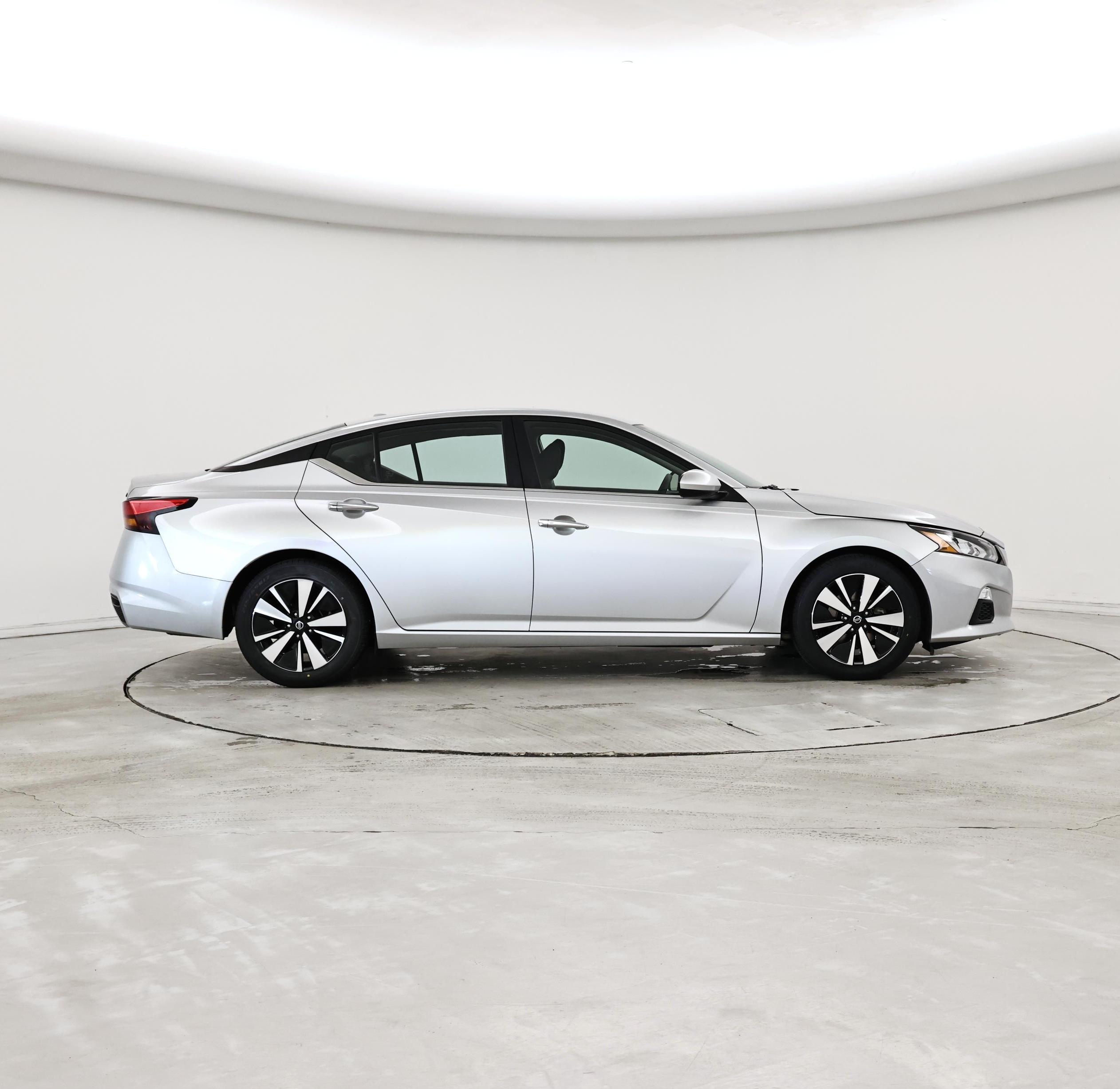 Thumbnail: 2022 Nissan Altima - 7