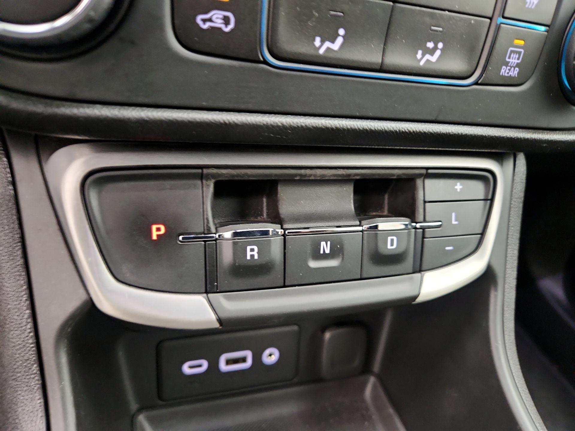 Thumbnail: 2022 GMC Terrain - 17