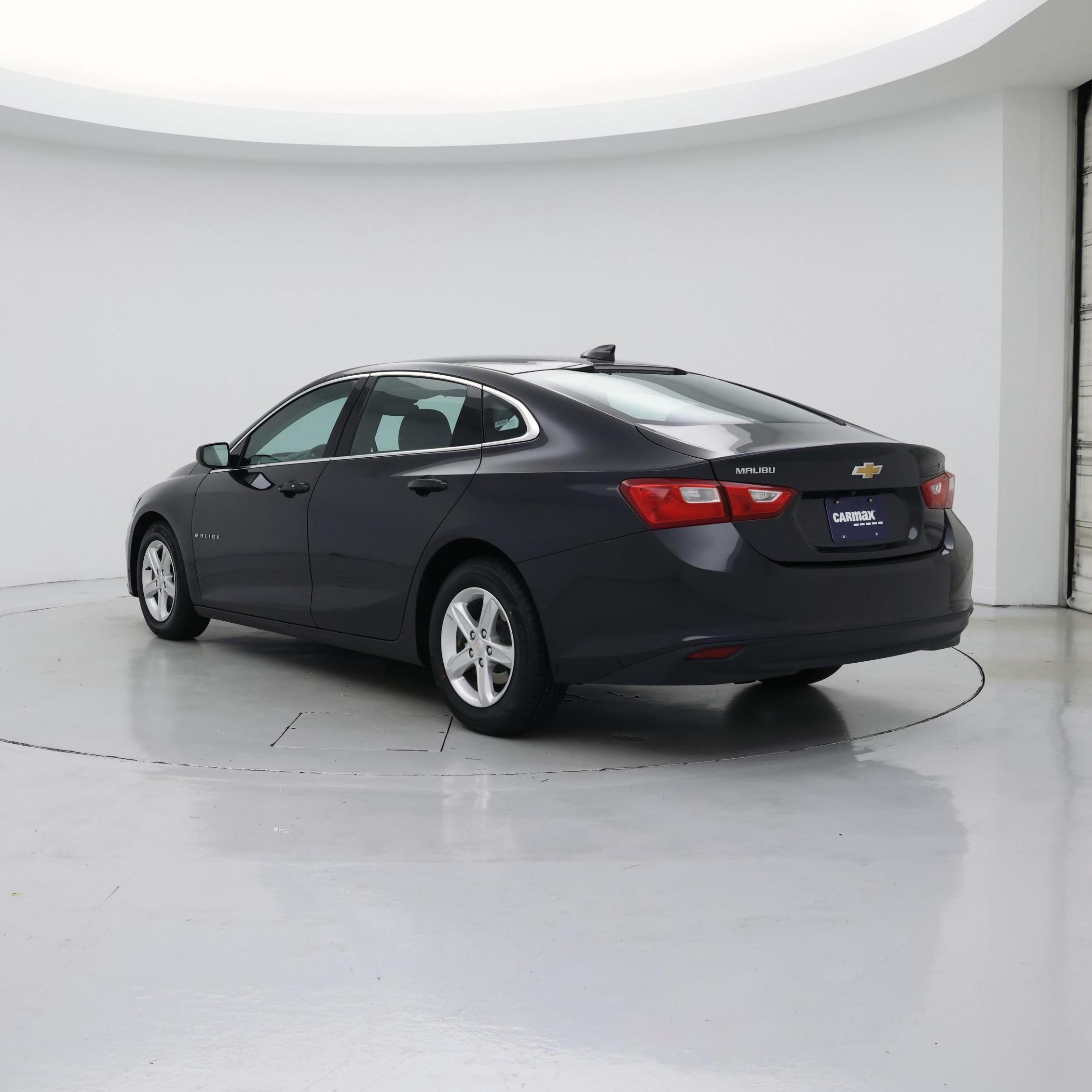 Thumbnail: 2023 Chevrolet Malibu - 2