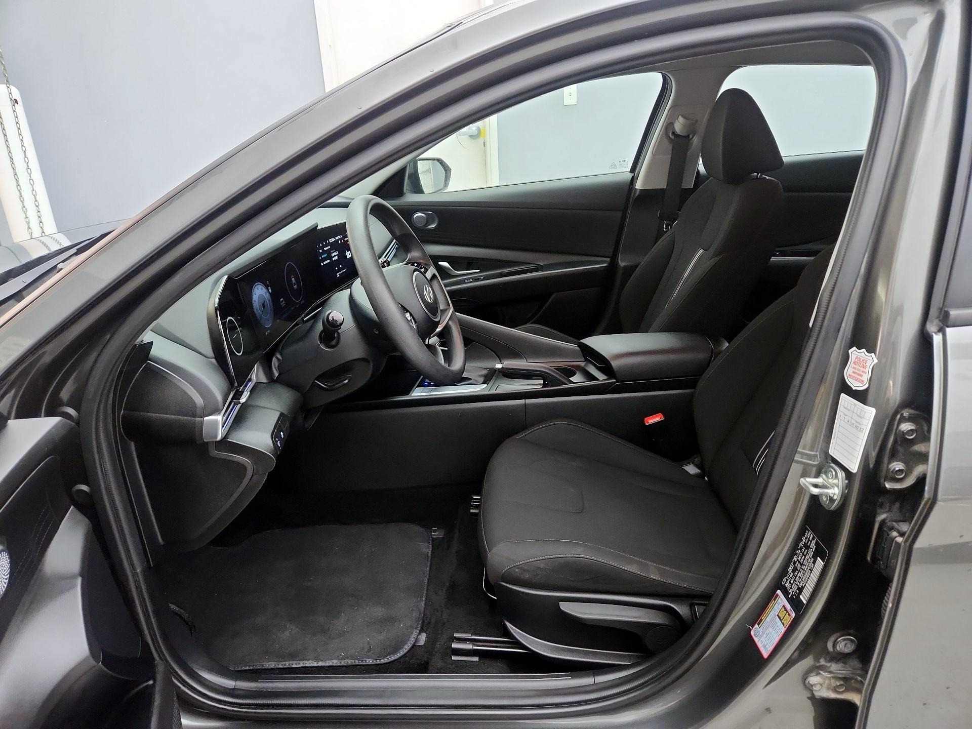 Thumbnail: 2024 Hyundai Elantra - 11