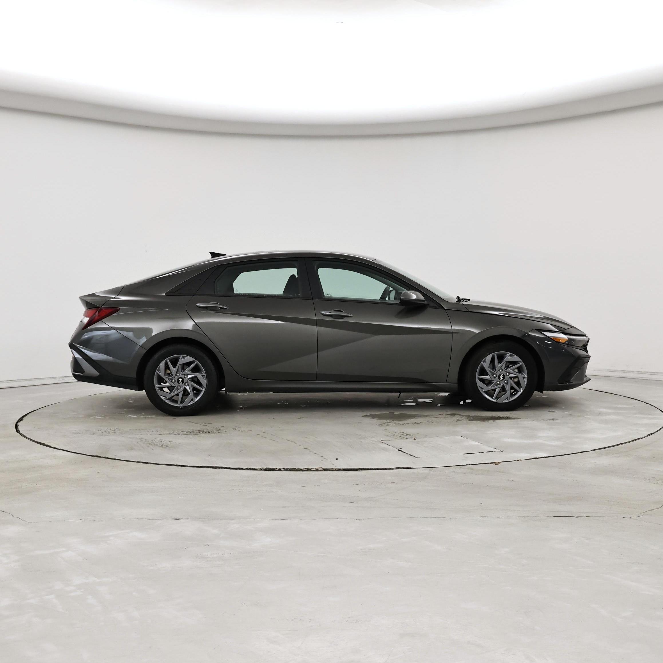 Thumbnail: 2024 Hyundai Elantra - 7