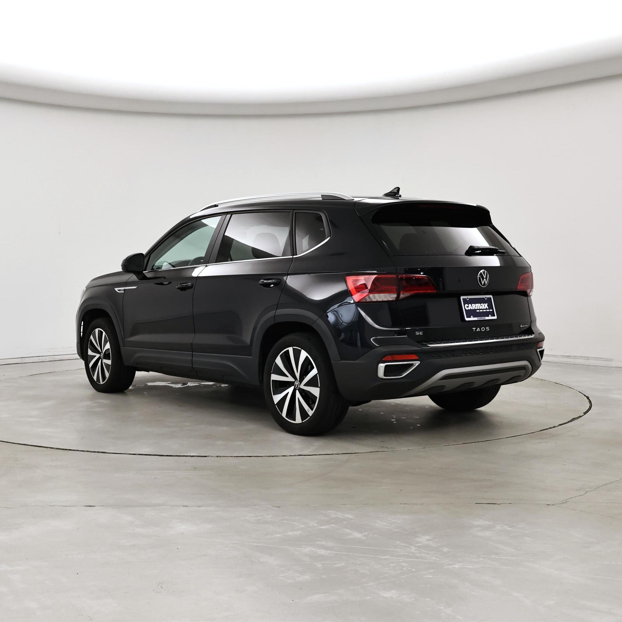 Thumbnail: 2022 Volkswagen Taos - 2