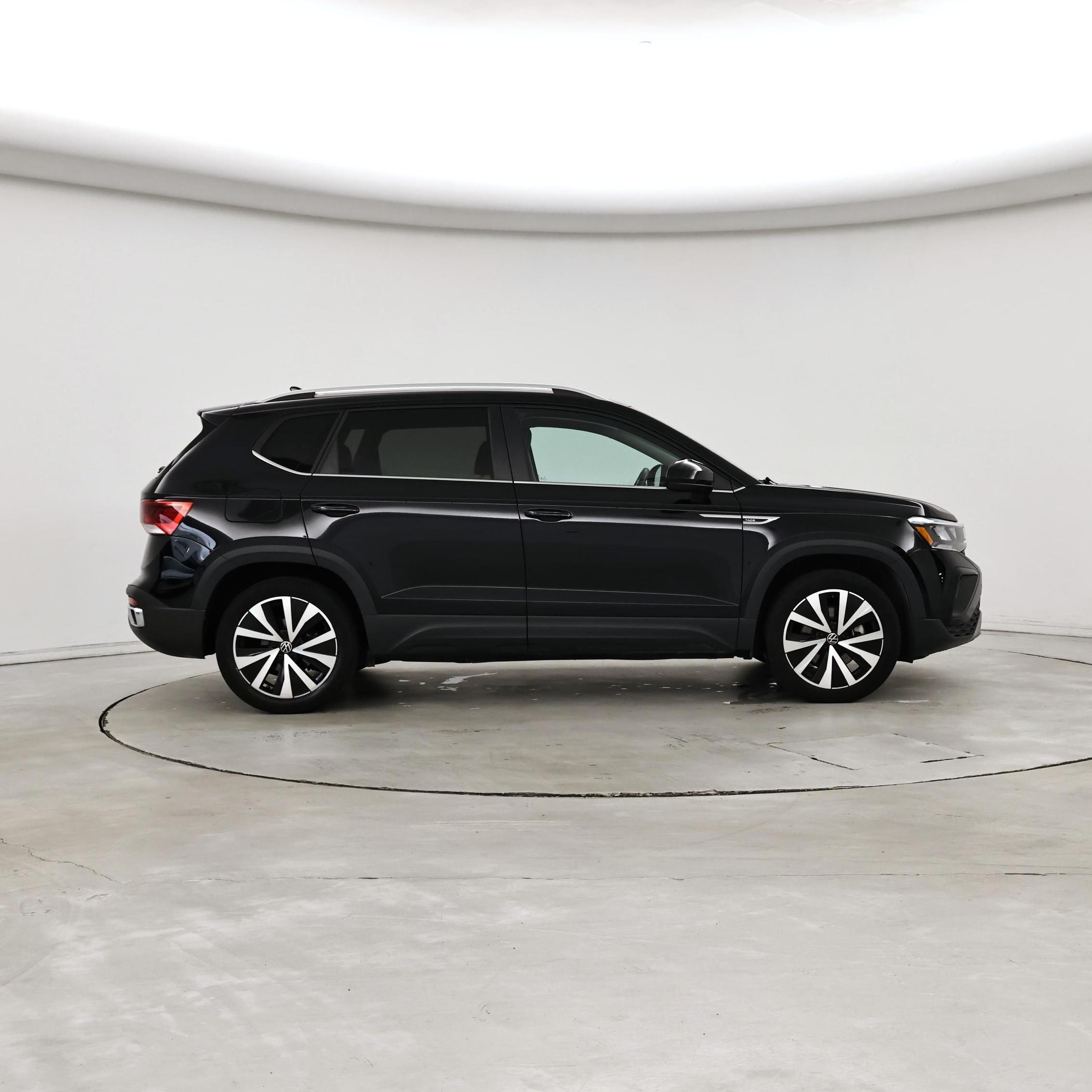 Thumbnail: 2022 Volkswagen Taos - 7