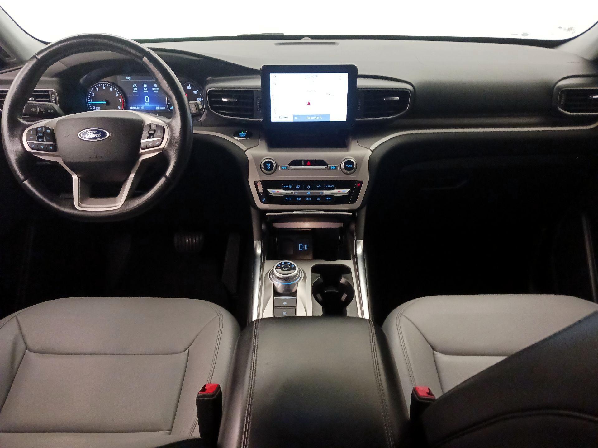 Thumbnail: 2021 Ford Explorer - 9
