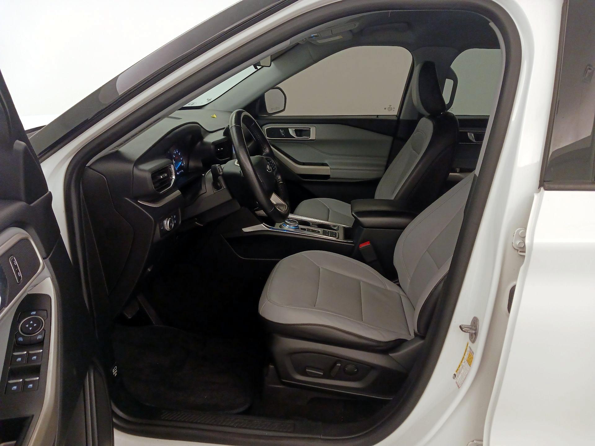 Thumbnail: 2021 Ford Explorer - 11