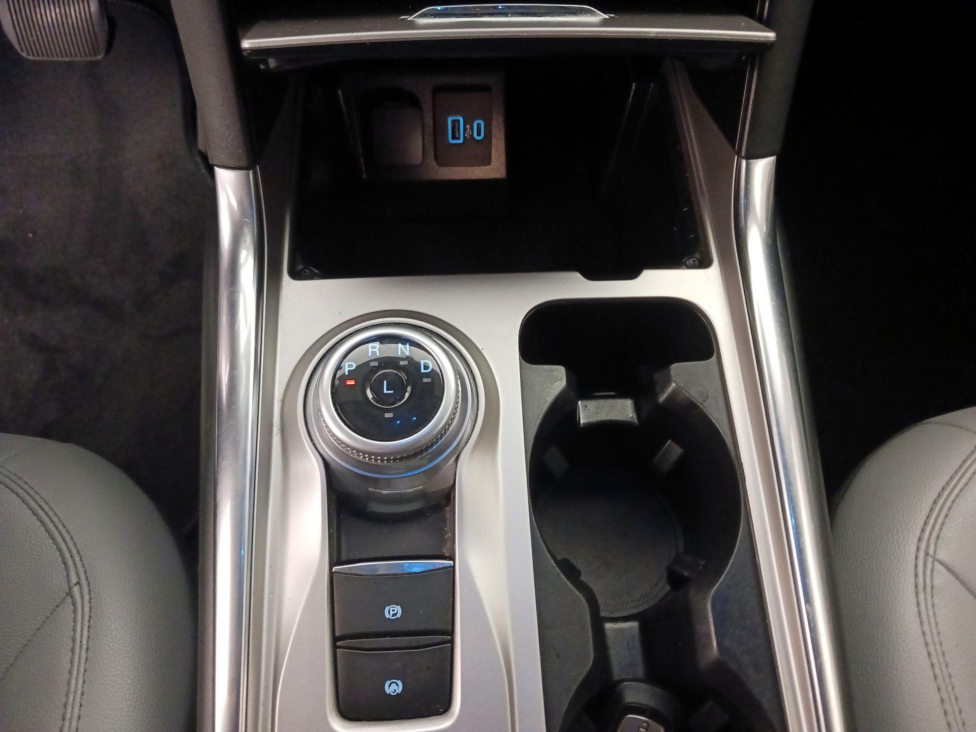 Thumbnail: 2021 Ford Explorer - 18