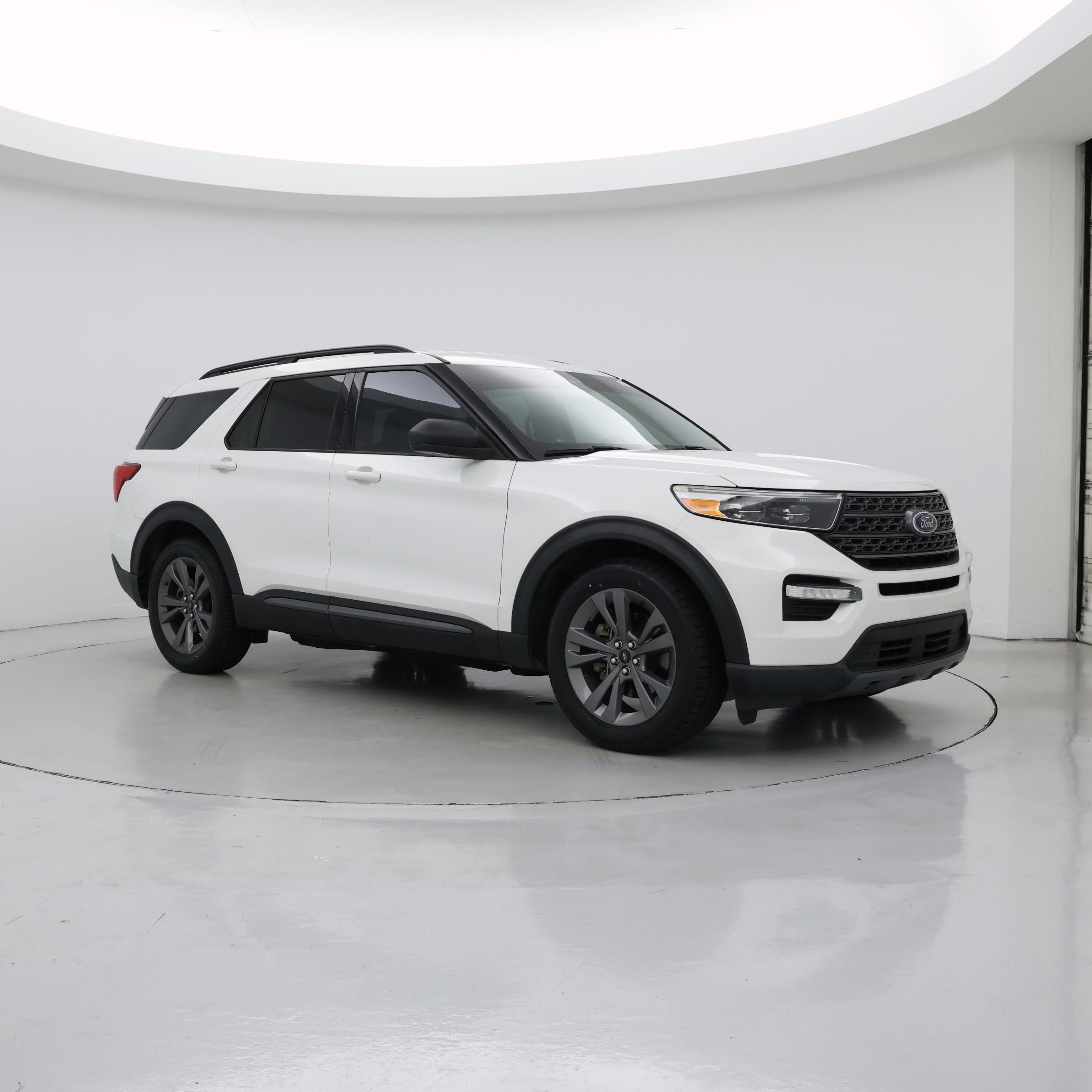 Thumbnail: 2021 Ford Explorer - 7