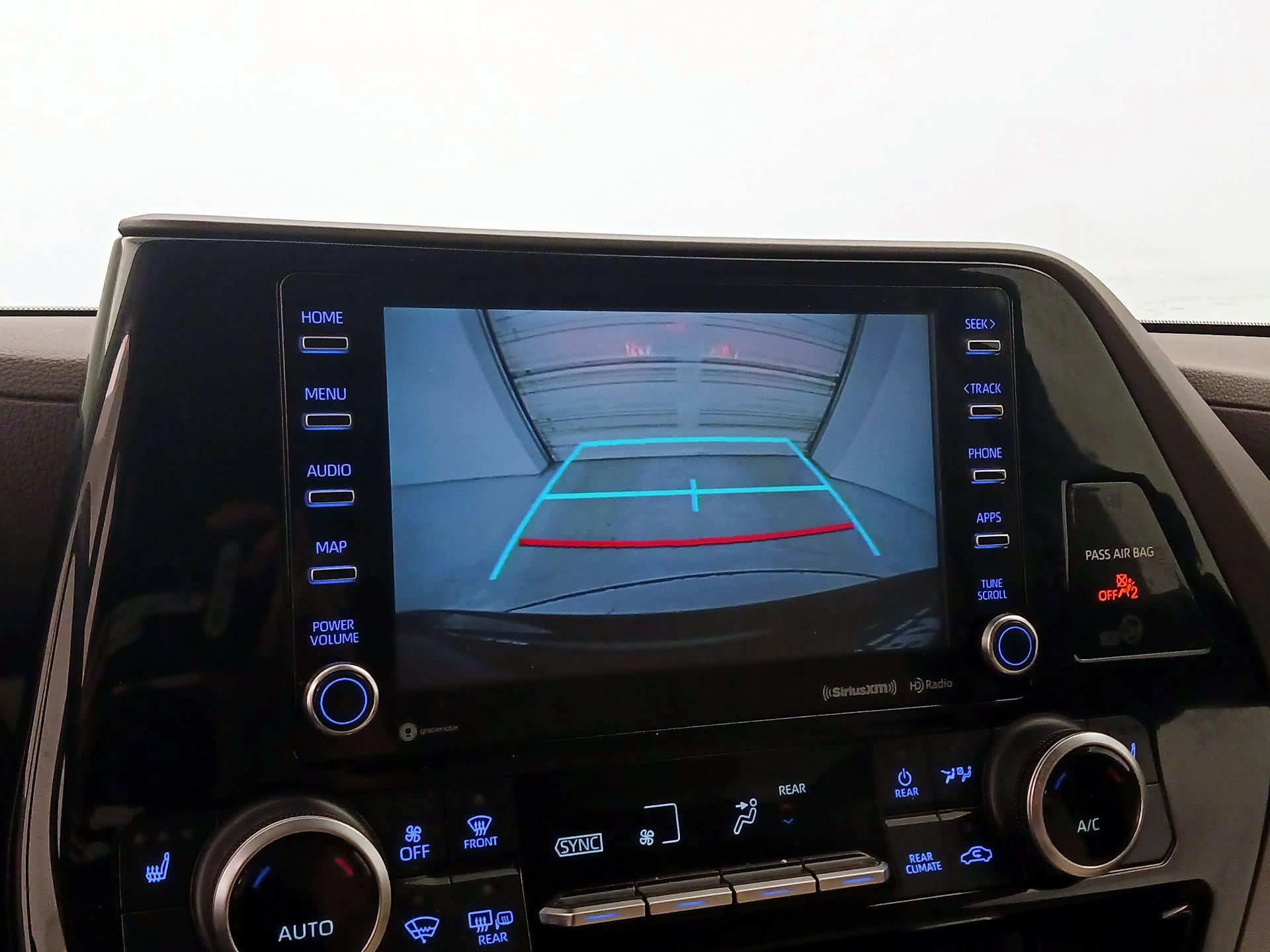 Thumbnail: 2021 Toyota Highlander - 14