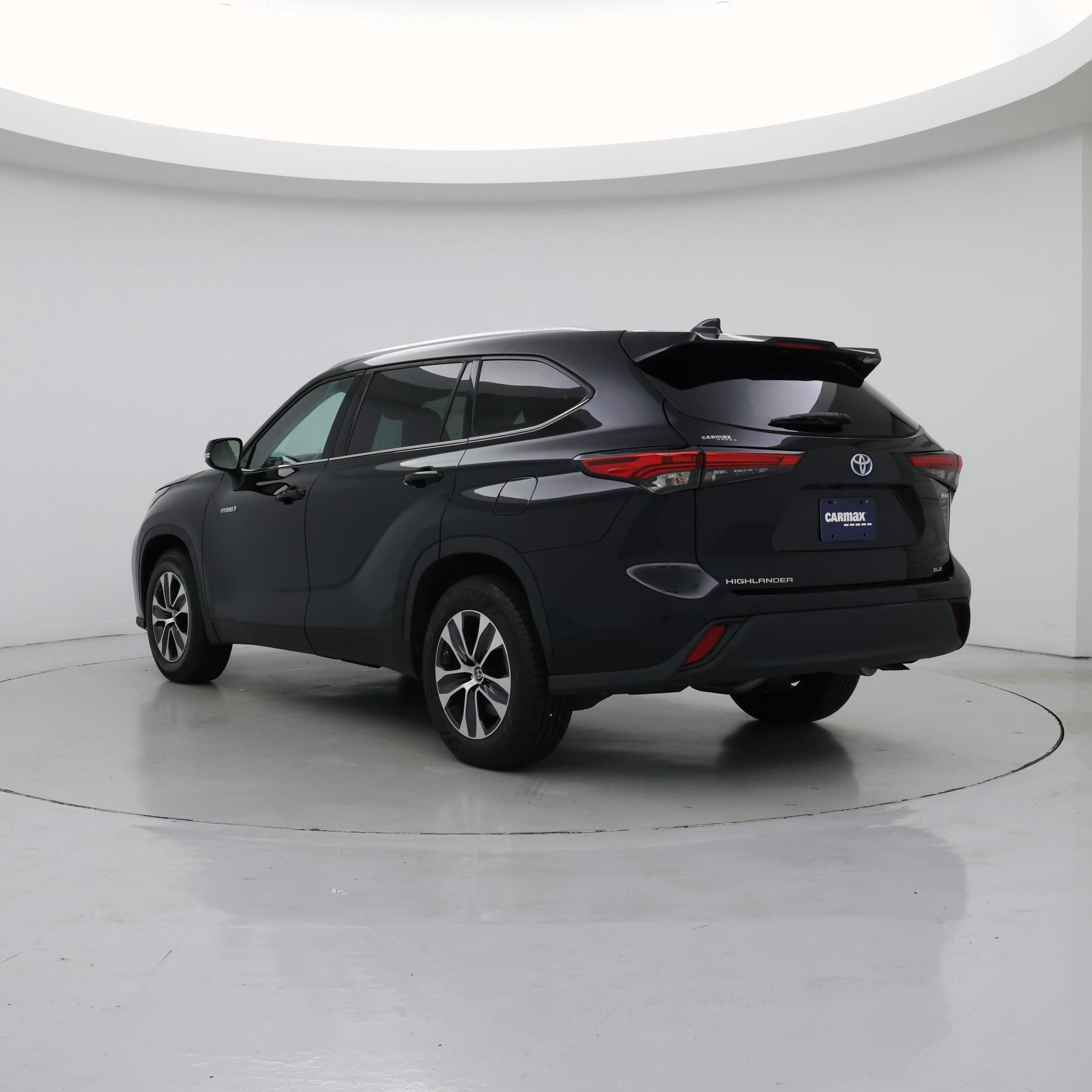 Thumbnail: 2021 Toyota Highlander - 2