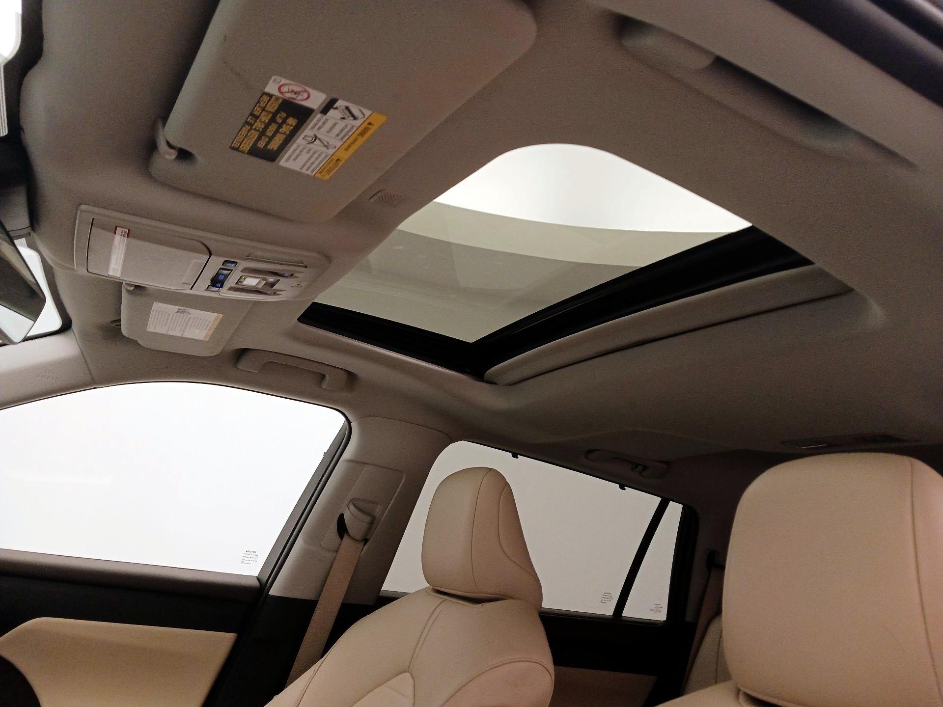 Thumbnail: 2021 Toyota Highlander - 19