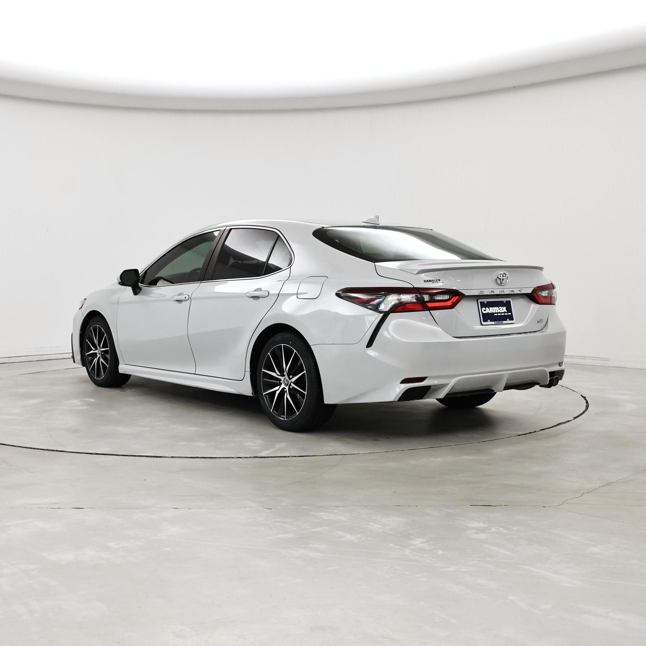 Thumbnail: 2022 Toyota Camry - 2