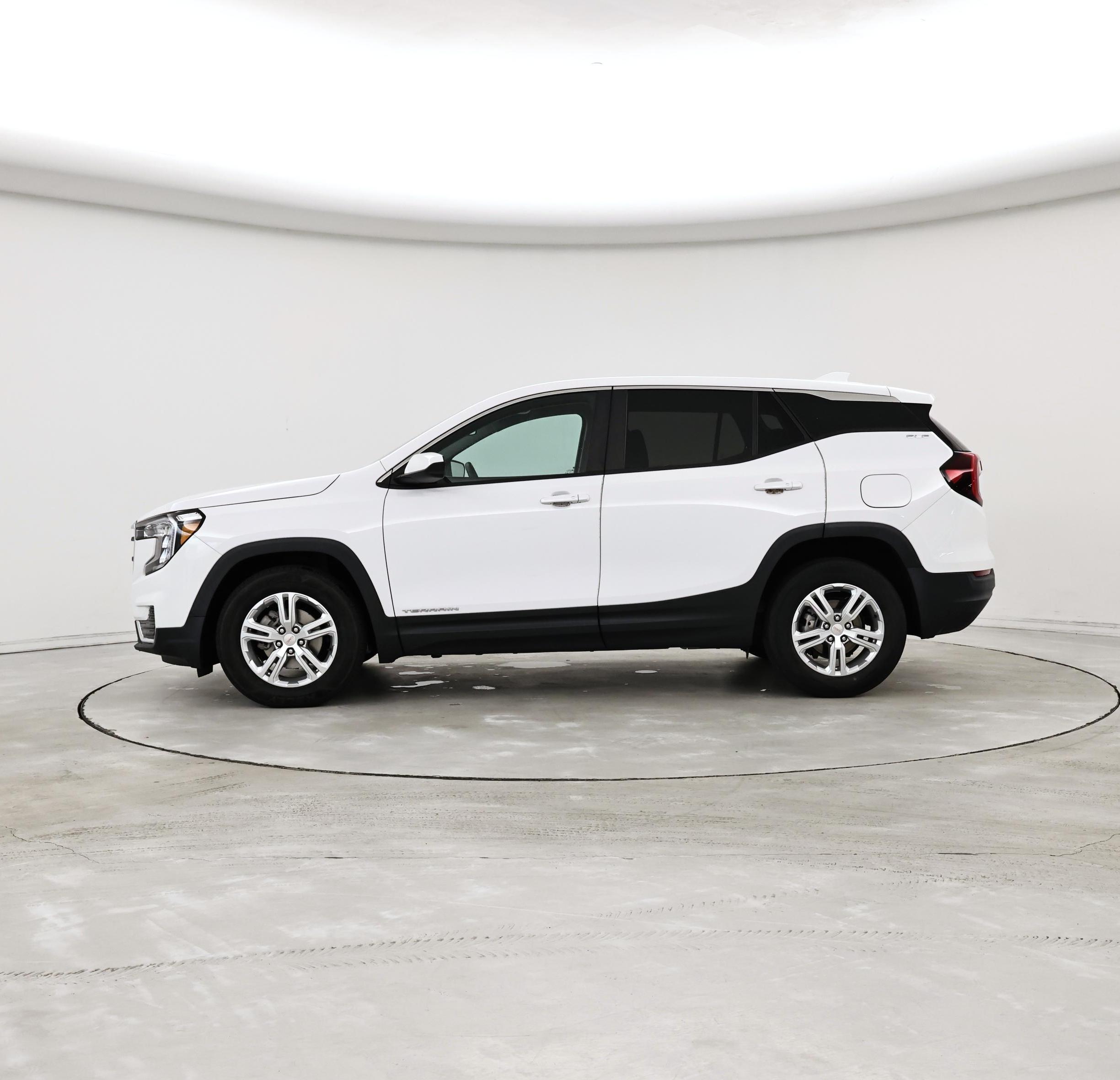 Thumbnail: 2022 GMC Terrain - 3