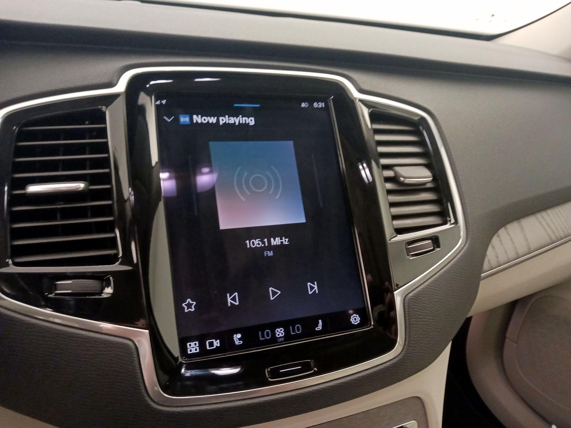 Thumbnail: 2023 Volvo XC90 - 16