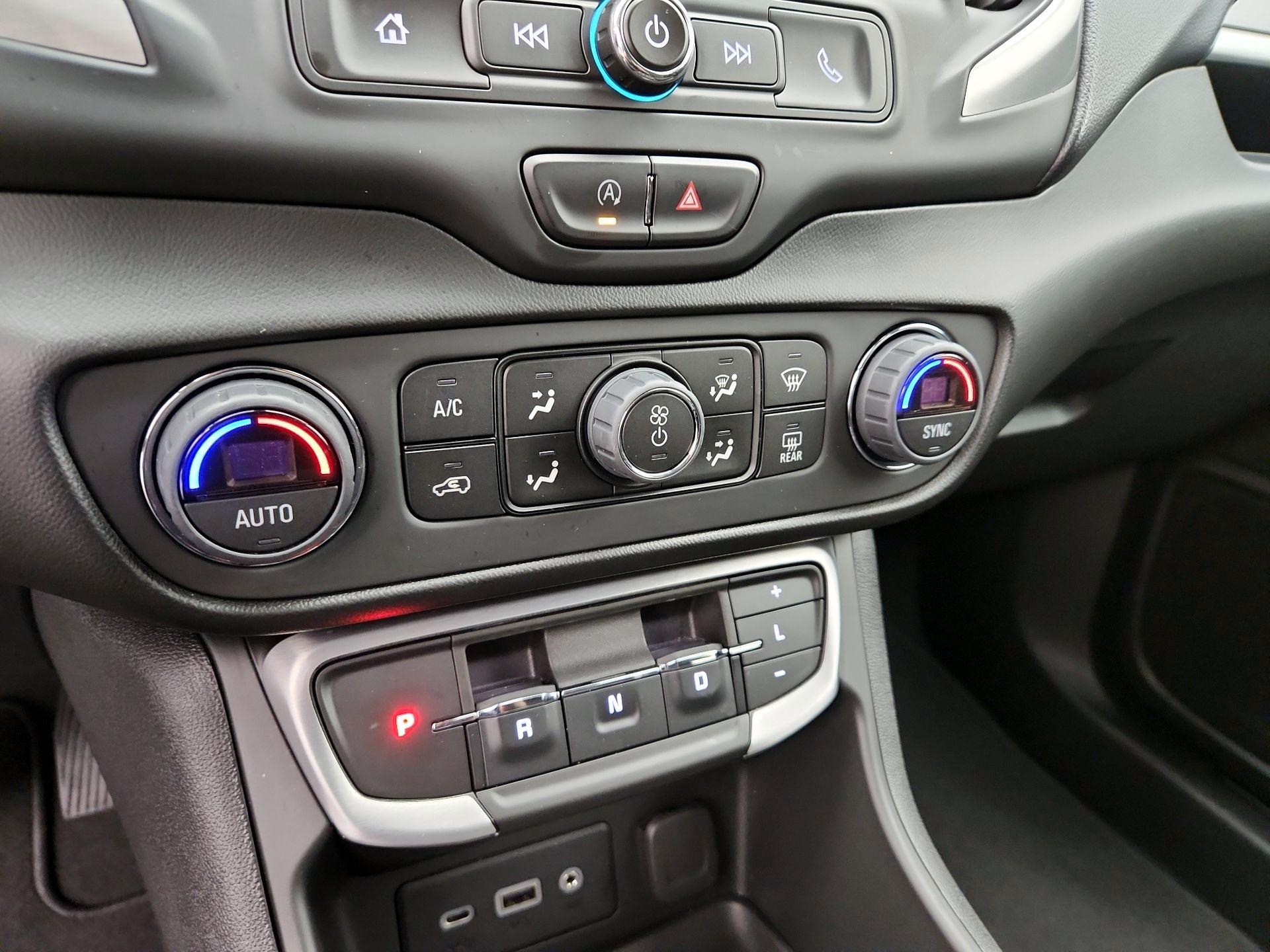 Thumbnail: 2022 GMC Terrain - 16
