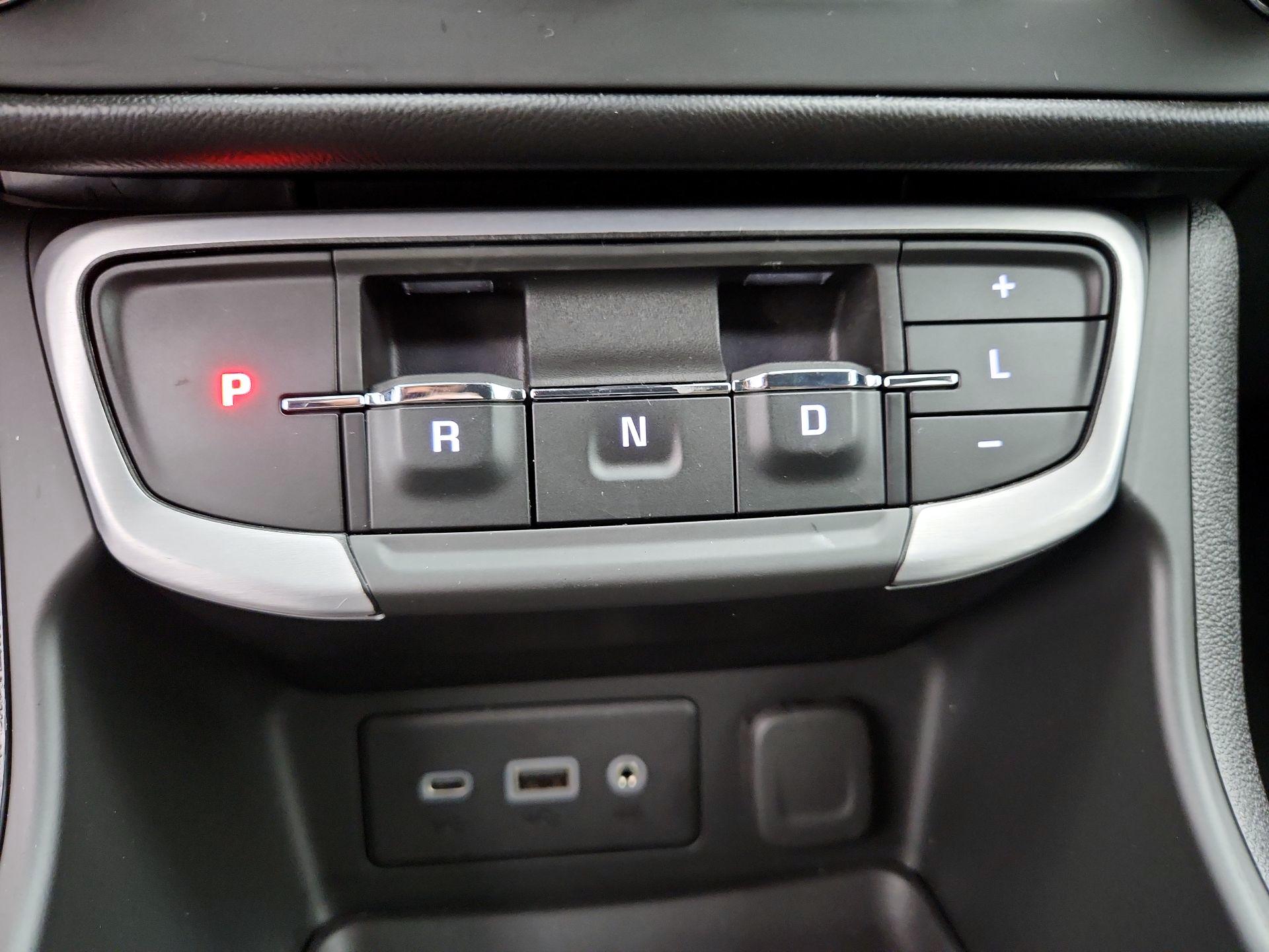 Thumbnail: 2022 GMC Terrain - 17
