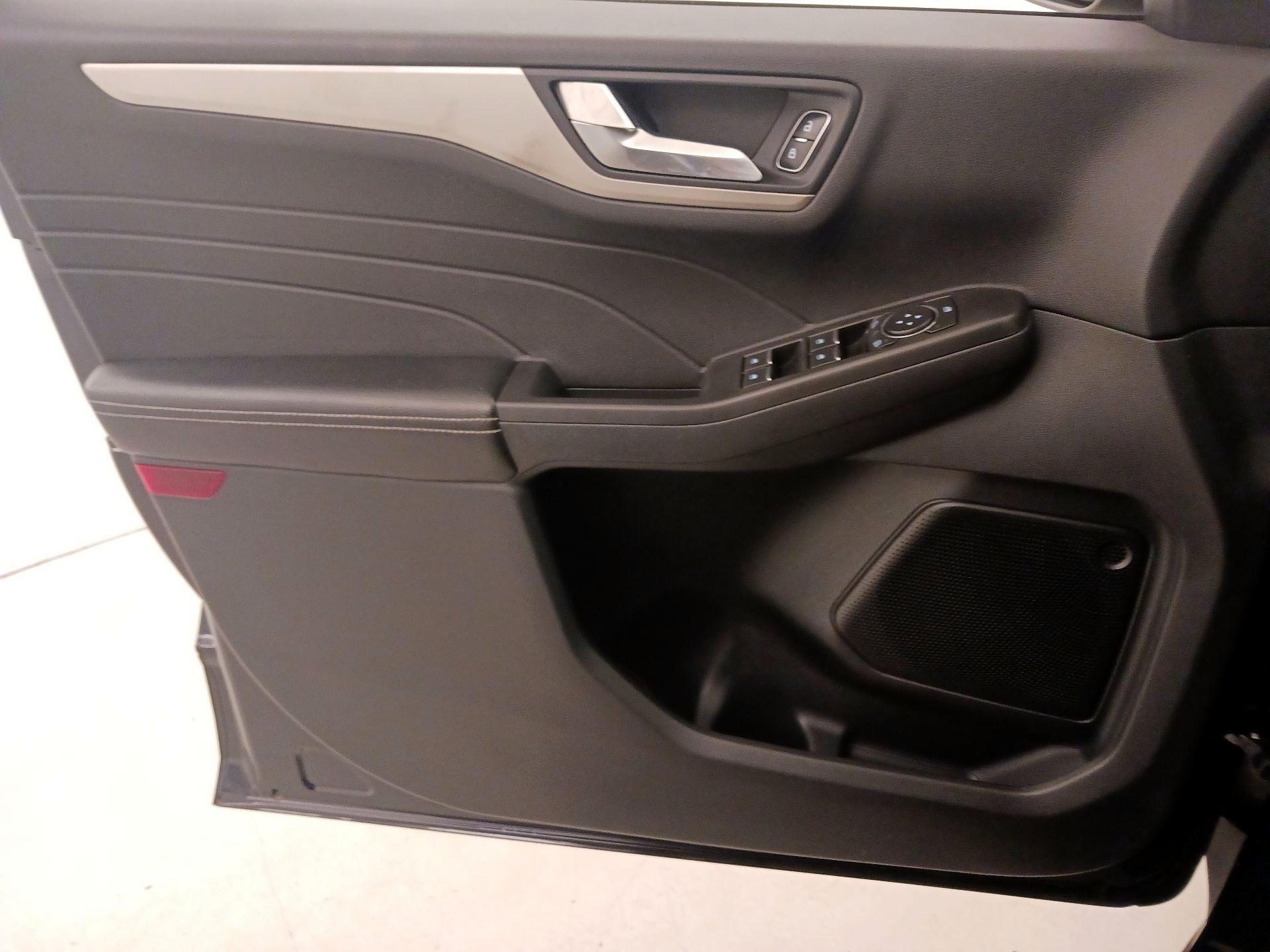Thumbnail: 2021 Ford Escape - 12