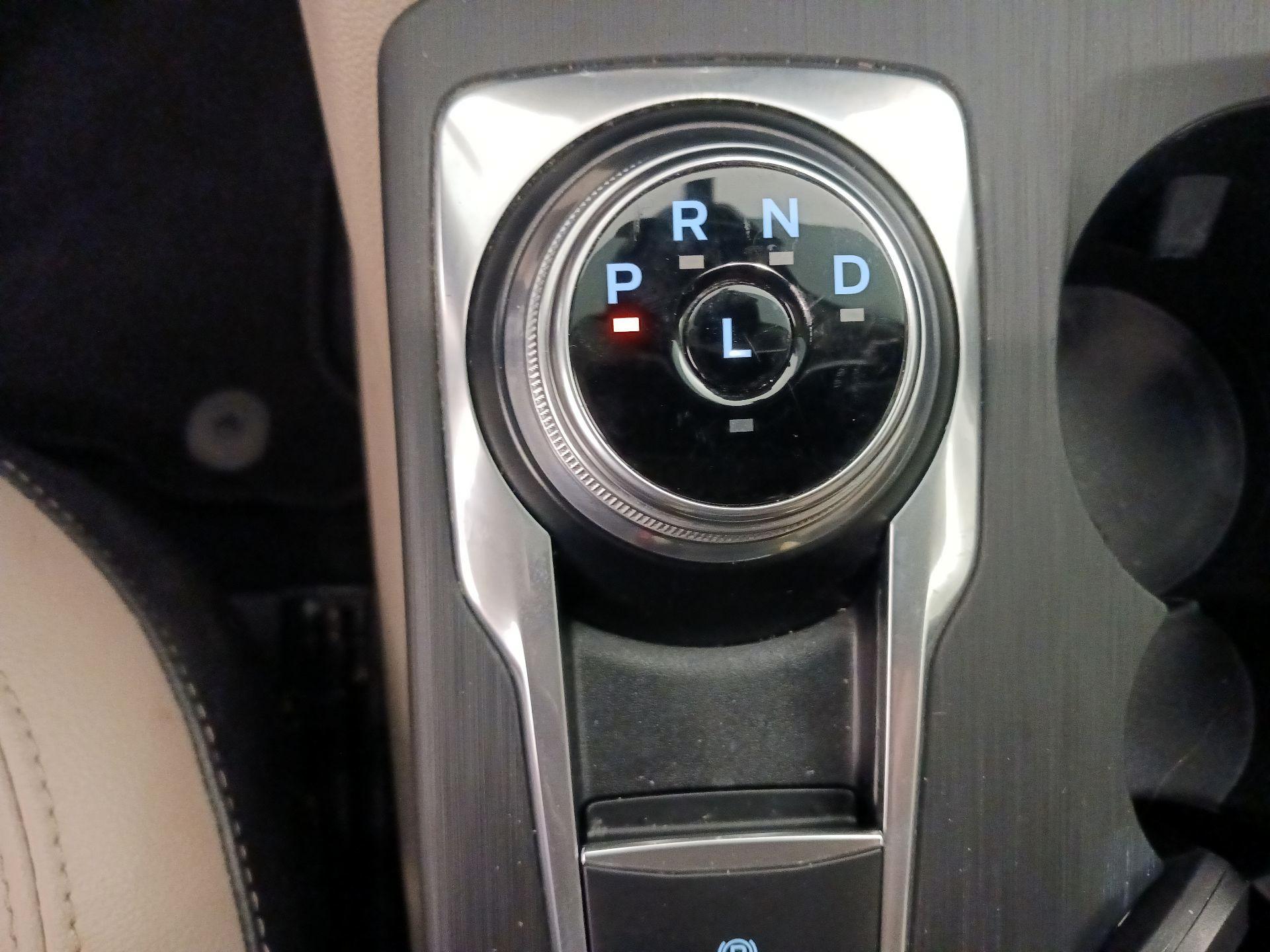 Thumbnail: 2021 Ford Escape - 17