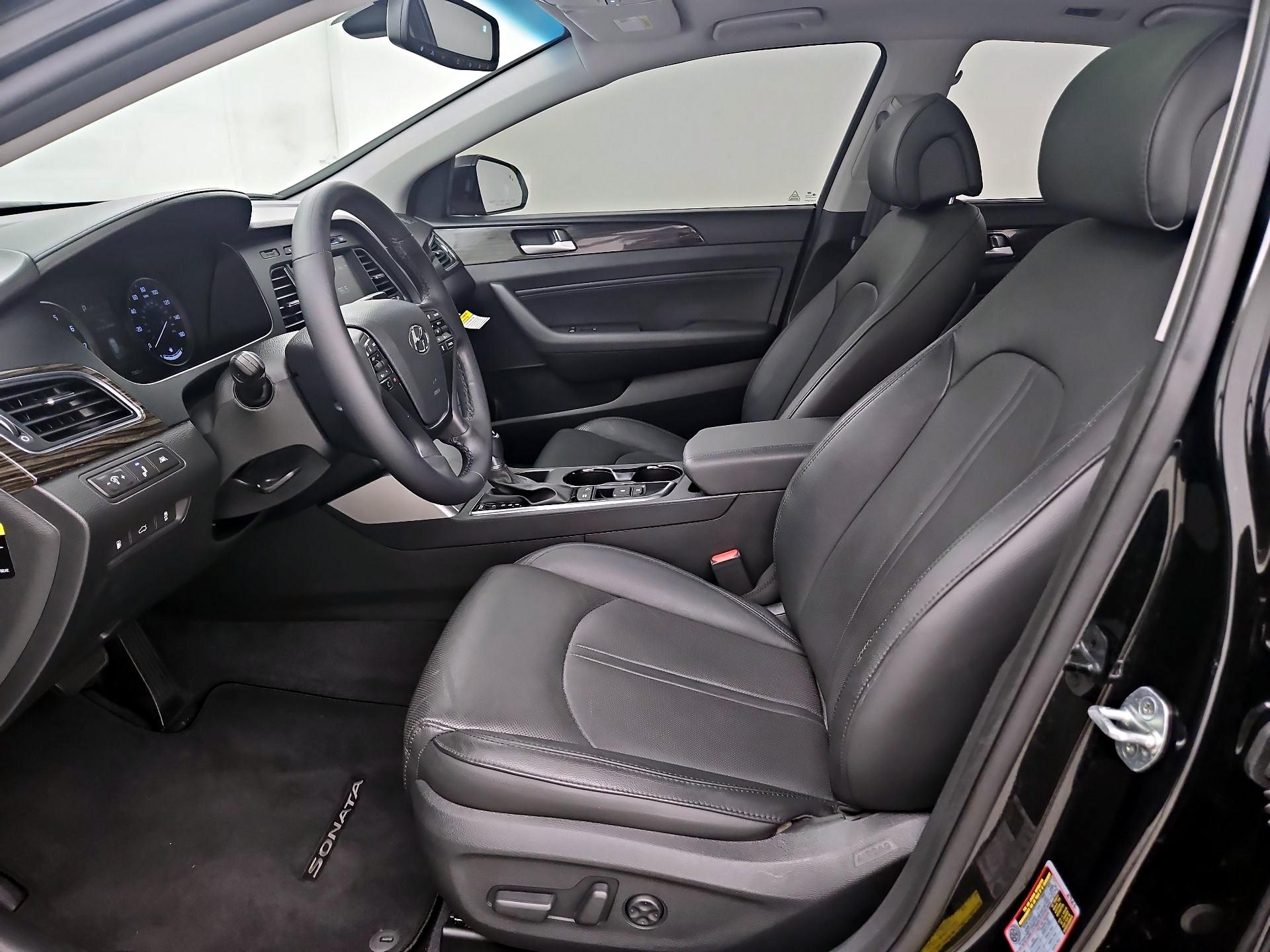 Thumbnail: 2016 Hyundai Sonata - 11