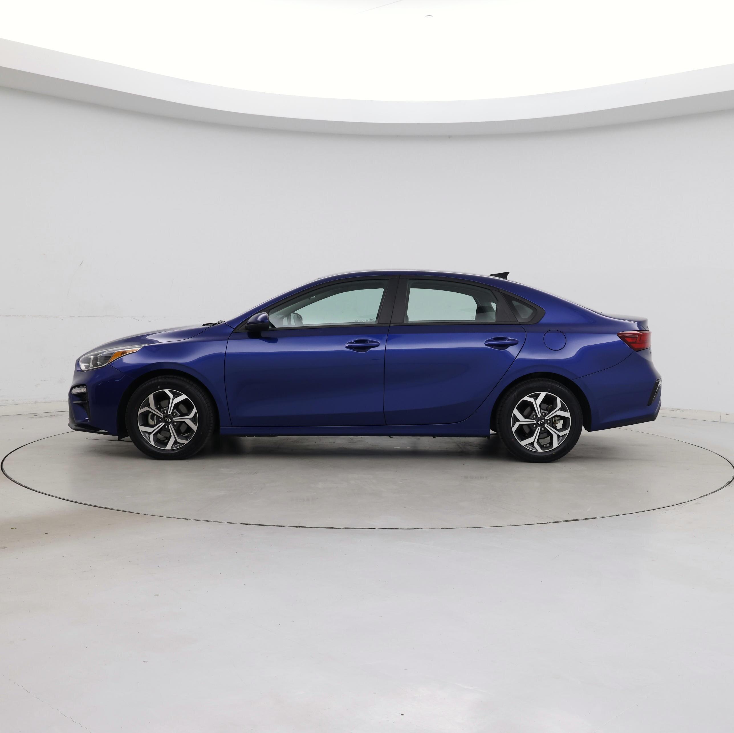 Thumbnail: 2021 Kia Forte - 3