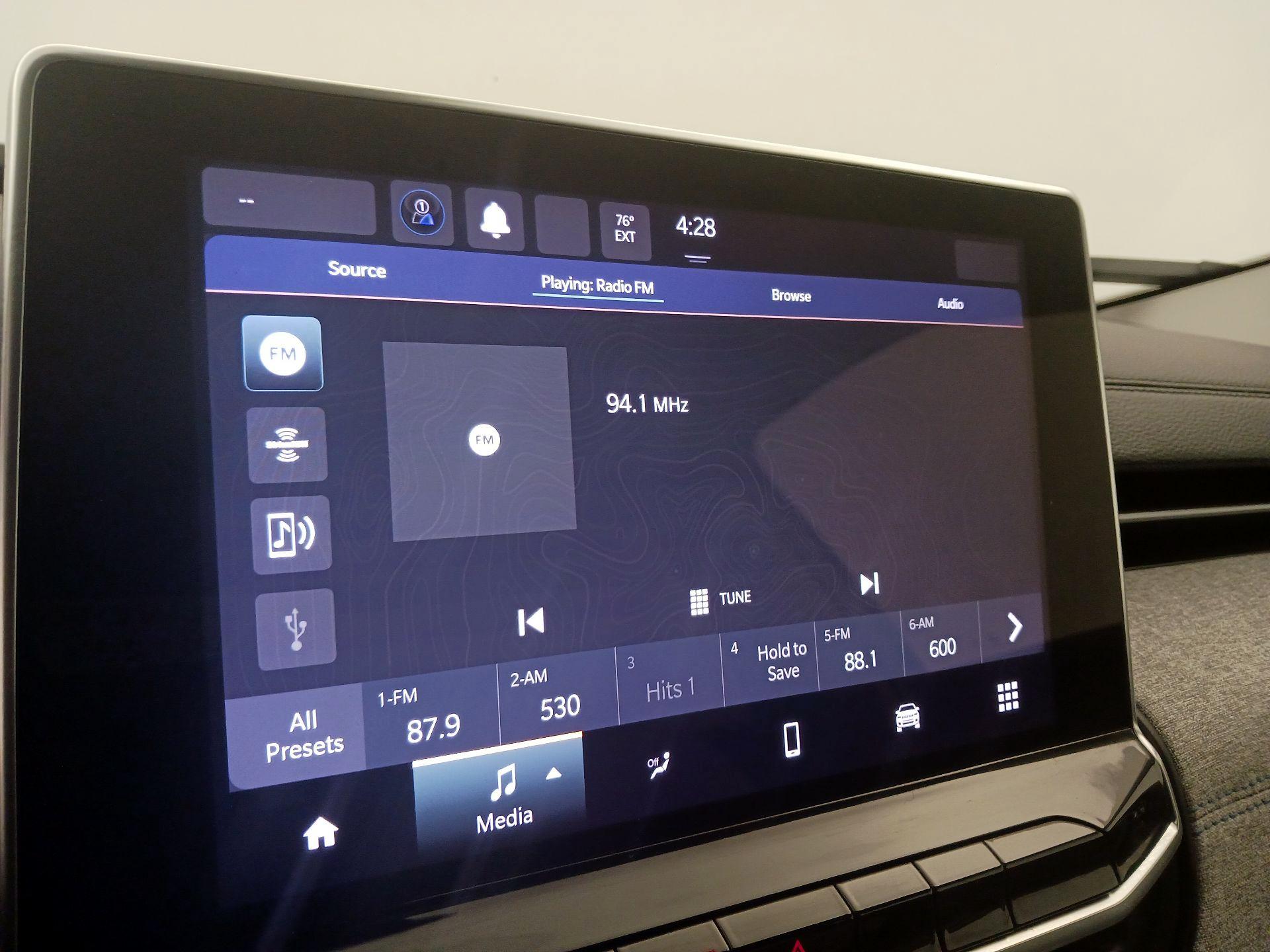 Thumbnail: 2022 Jeep Compass - 15