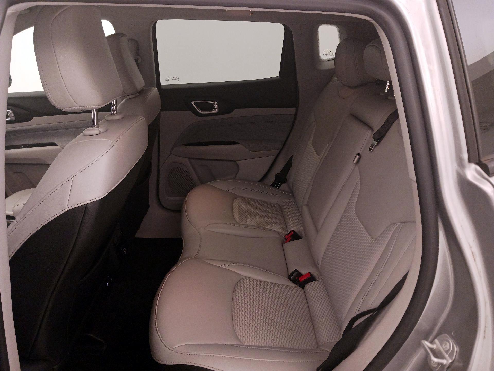 Thumbnail: 2022 Jeep Compass - 19