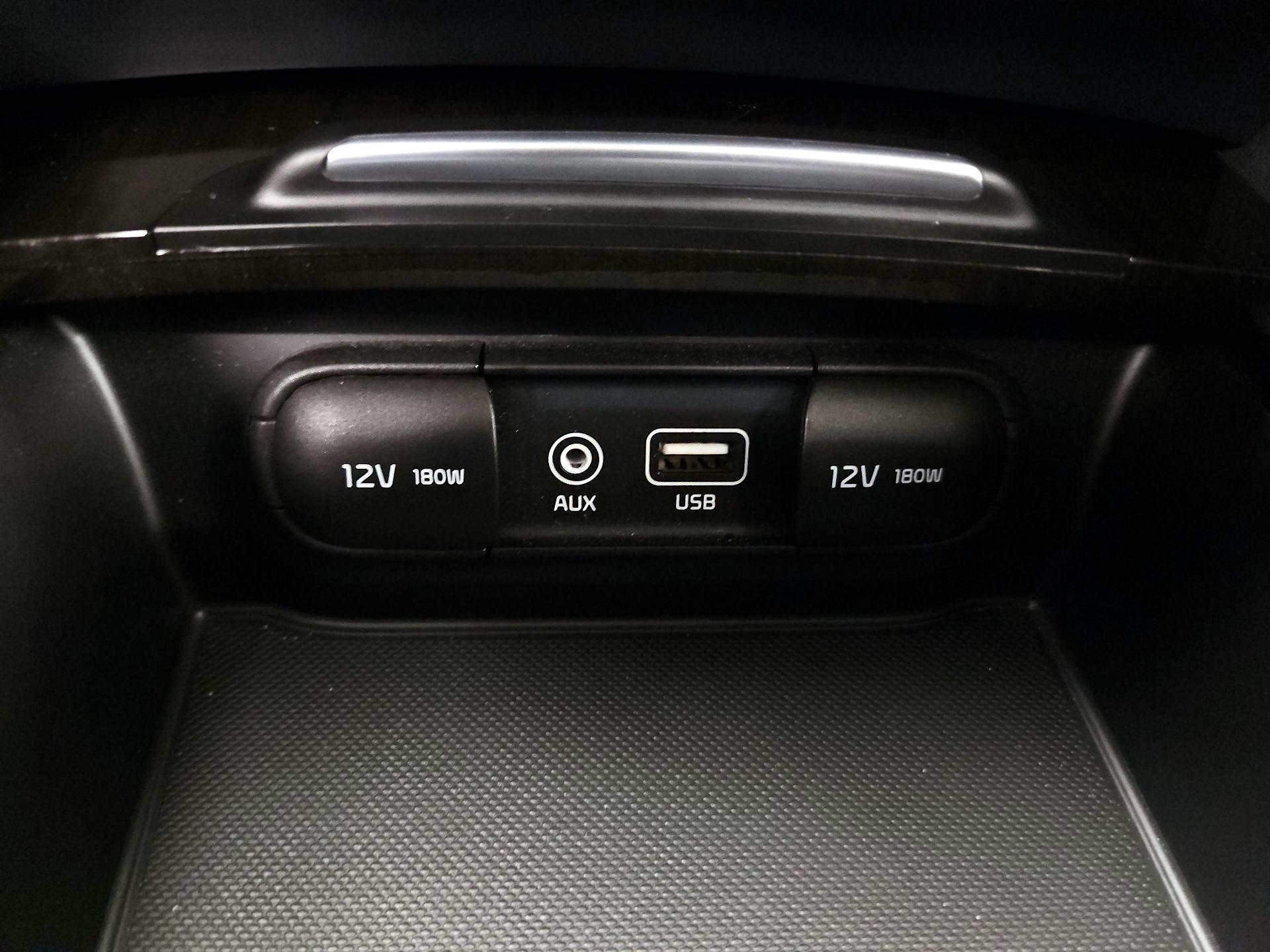 Thumbnail: 2019 Kia Optima - 18