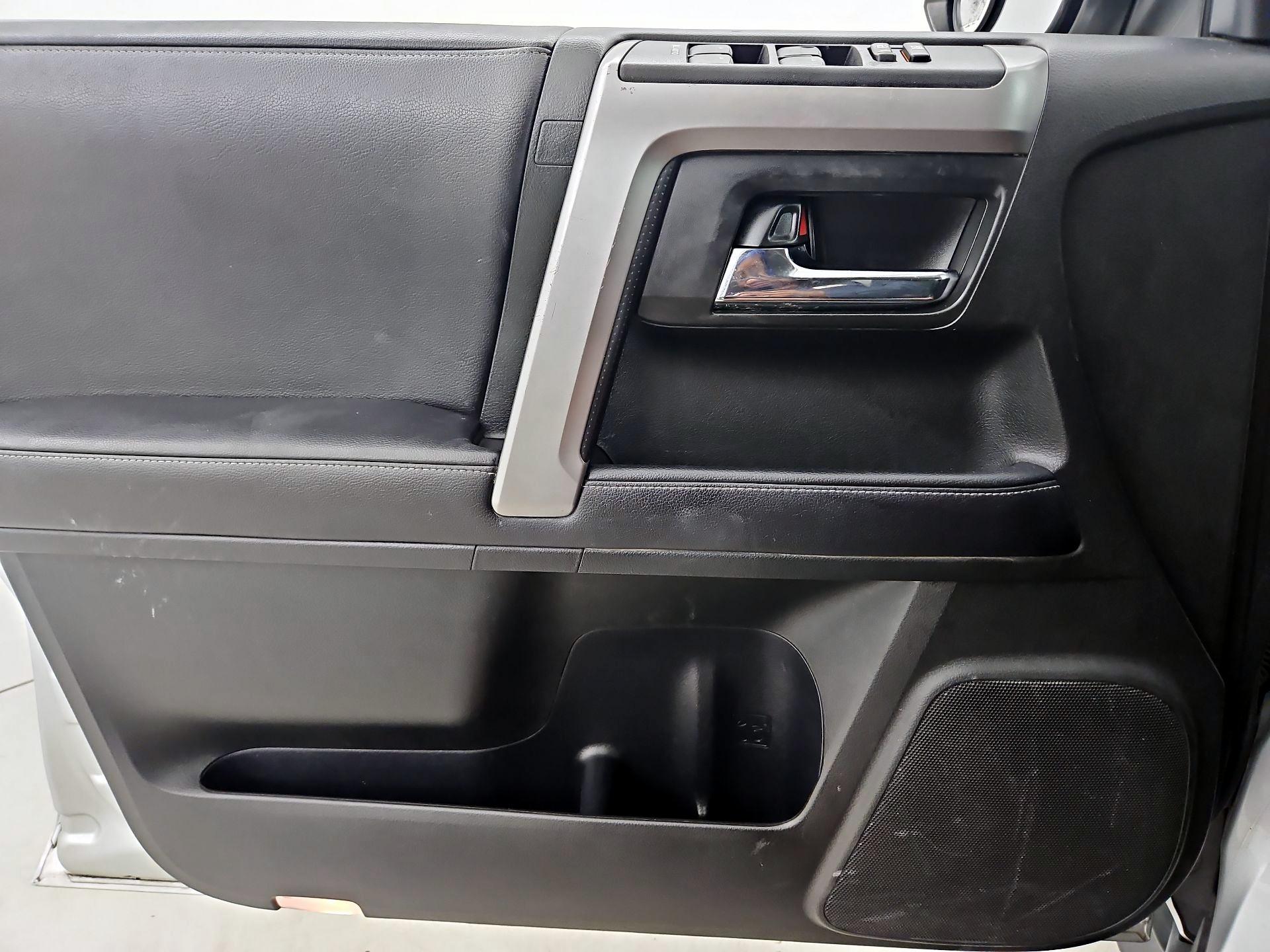 Thumbnail: 2018 Toyota 4Runner - 12