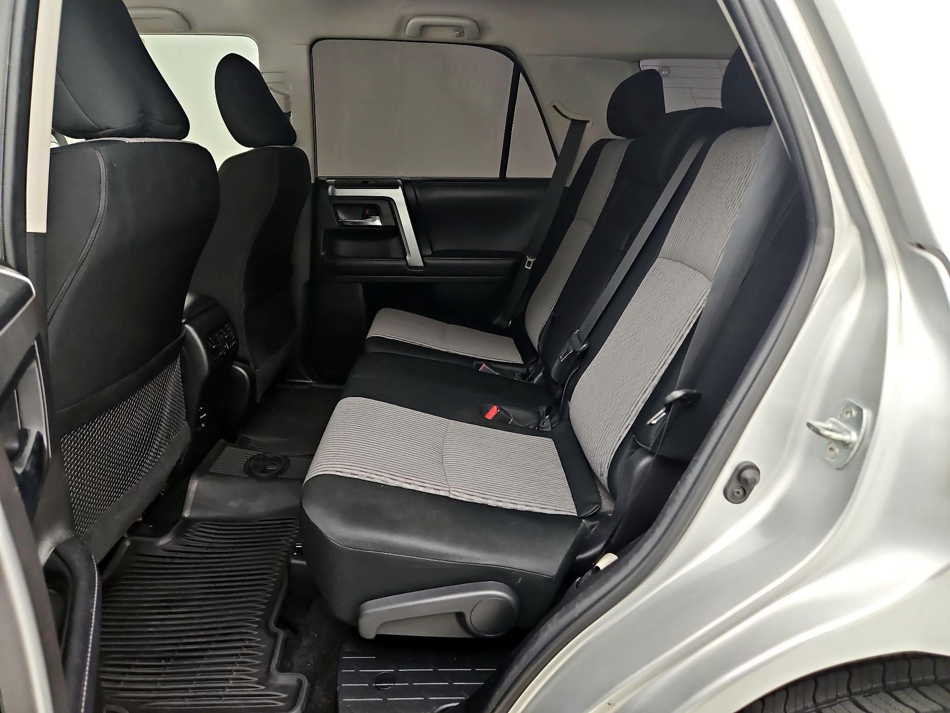 Thumbnail: 2018 Toyota 4Runner - 19