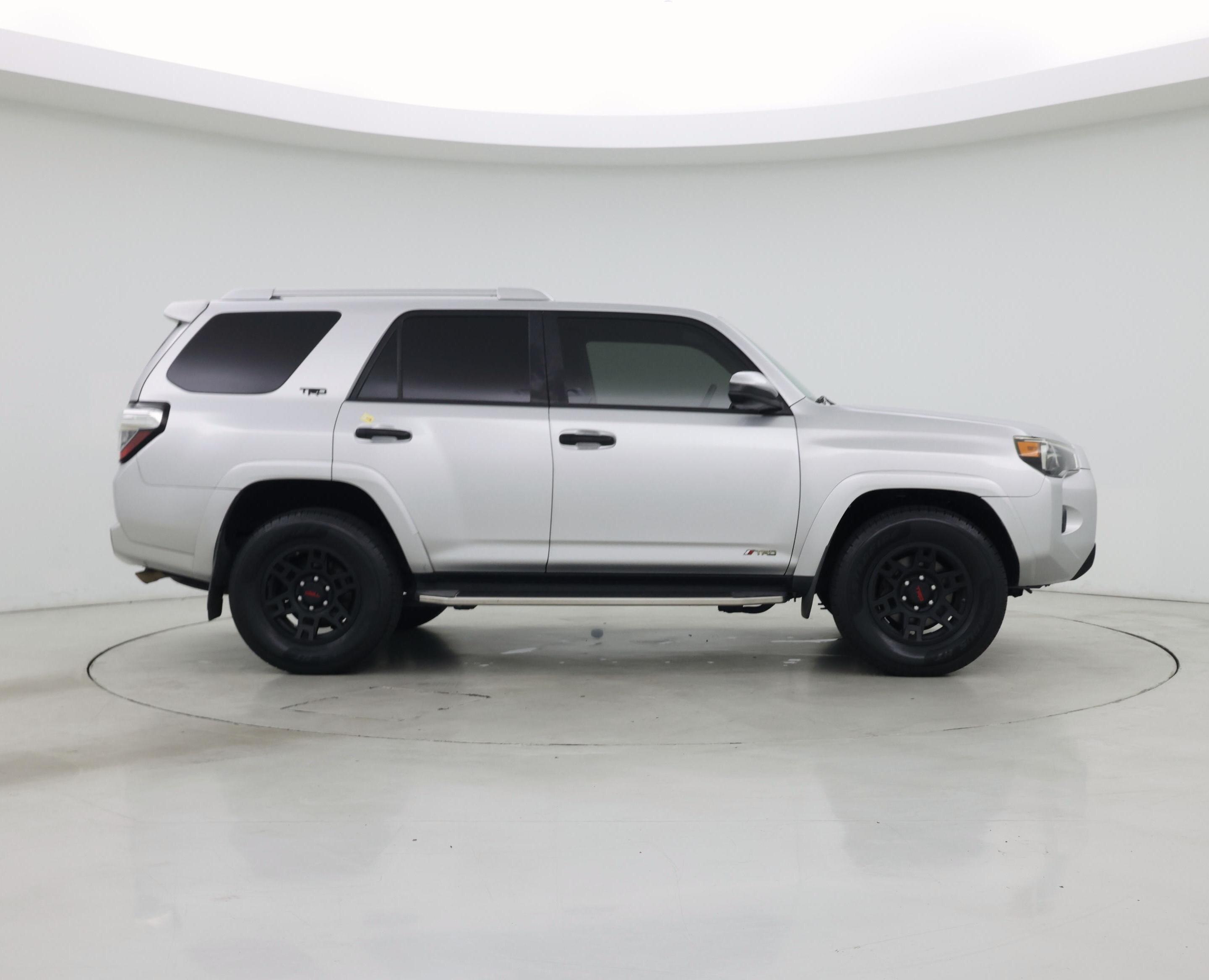 Thumbnail: 2018 Toyota 4Runner - 7