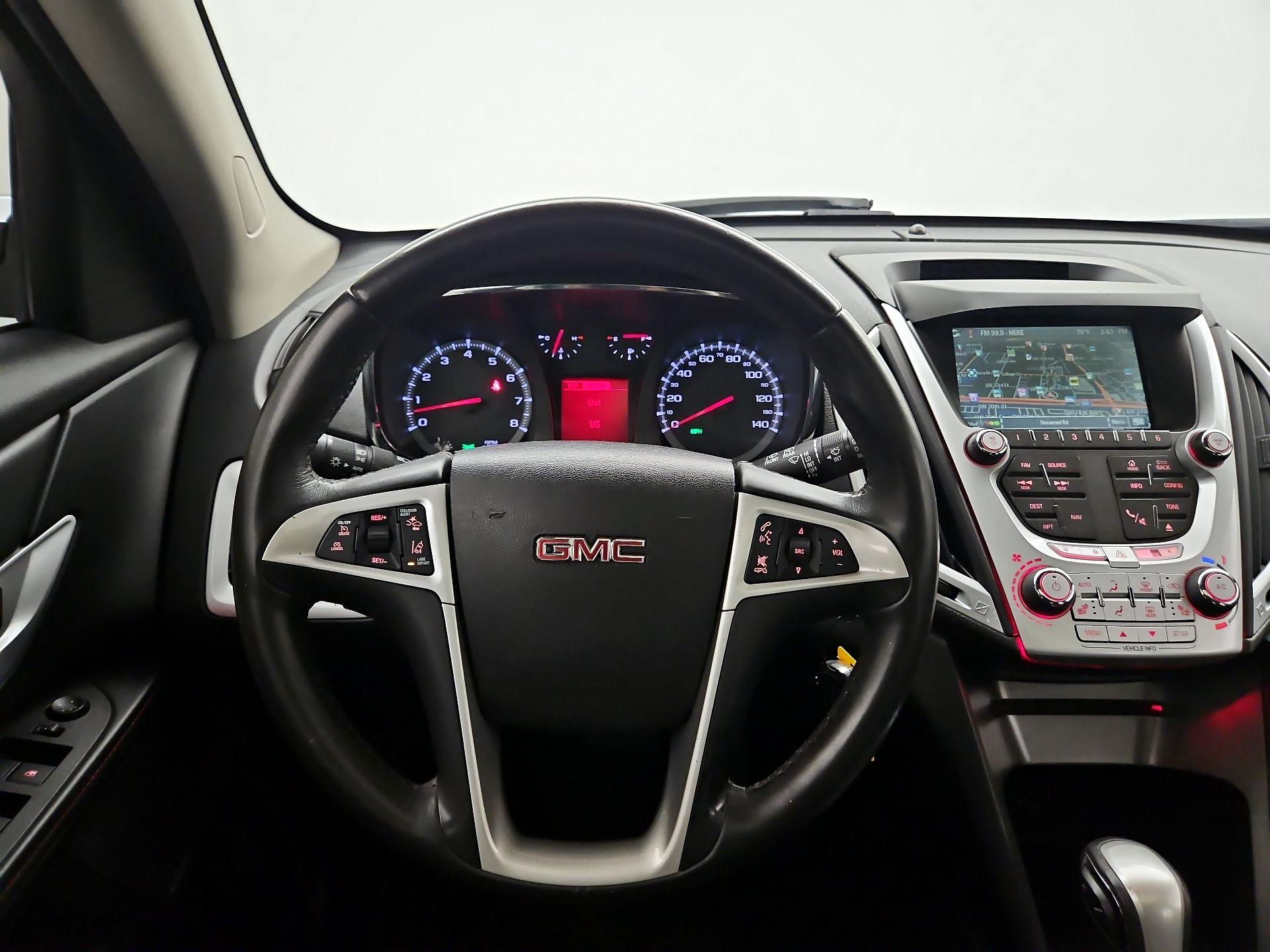 Thumbnail: 2015 GMC Terrain - 10
