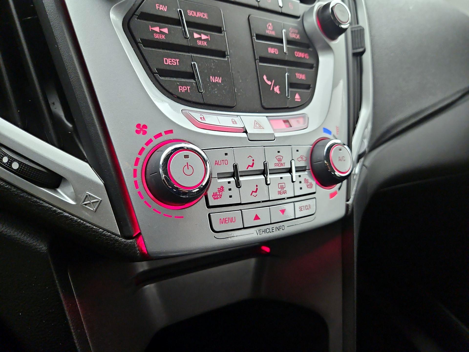 Thumbnail: 2015 GMC Terrain - 16