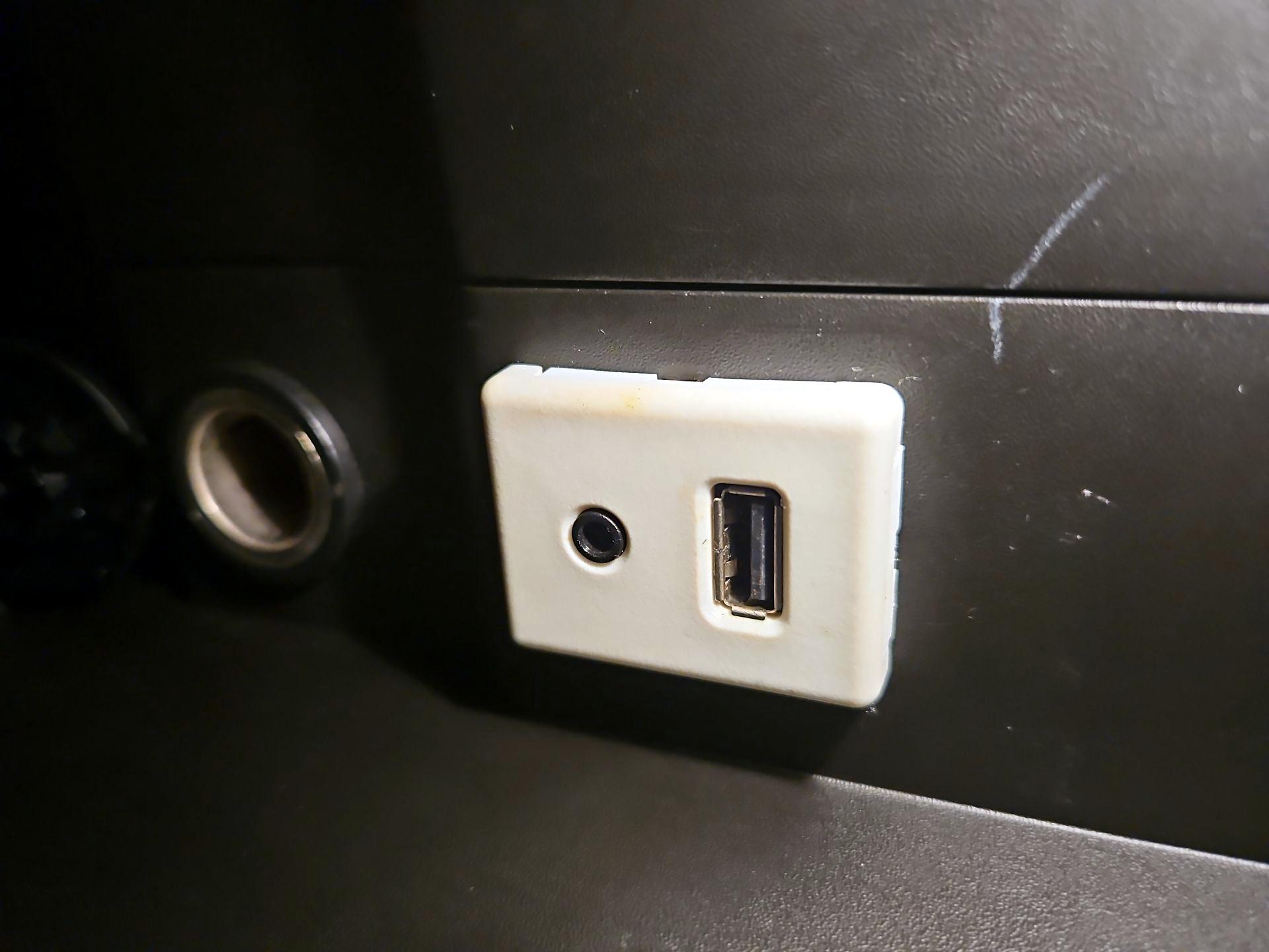 Thumbnail: 2015 GMC Terrain - 18