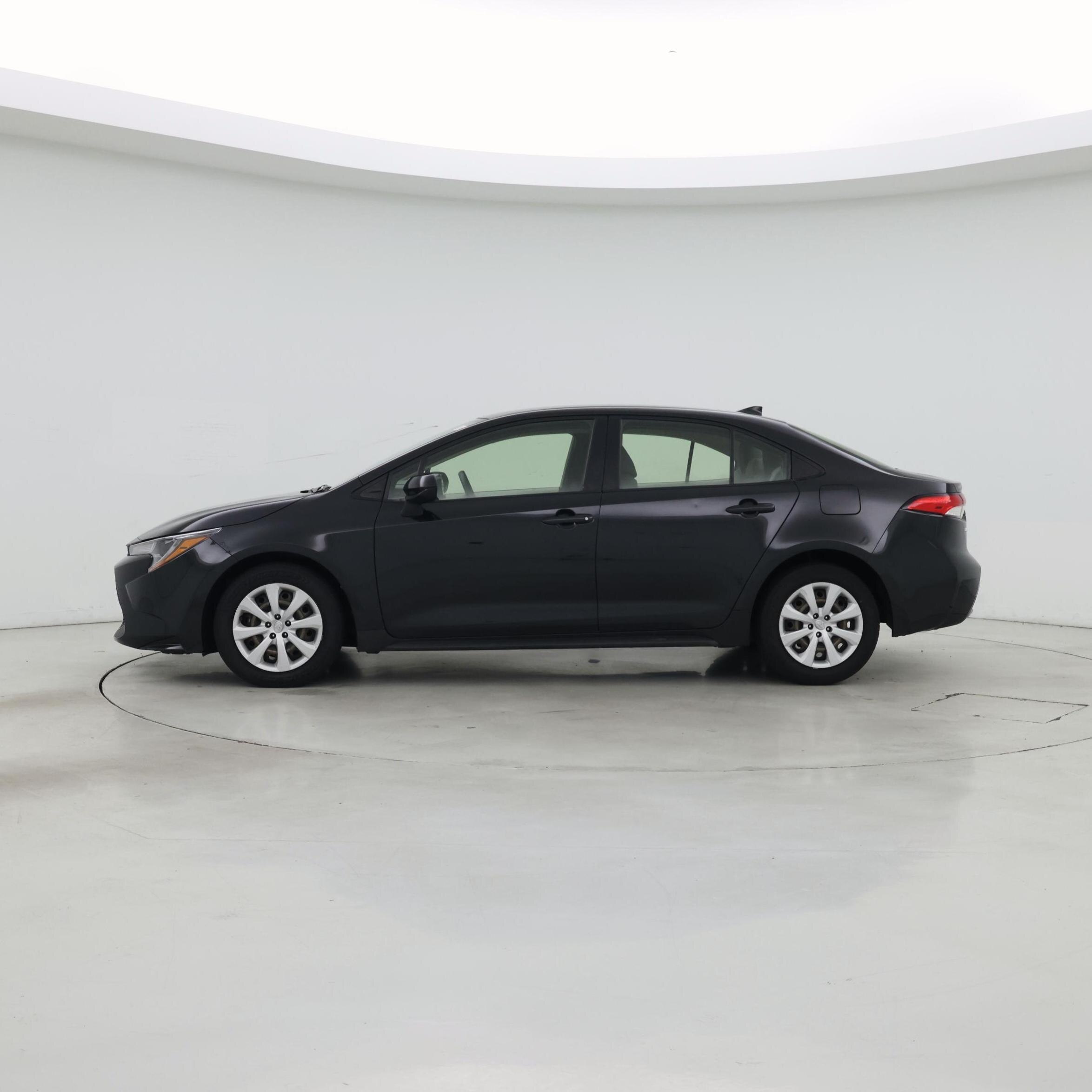 Thumbnail: 2022 Toyota Corolla - 3