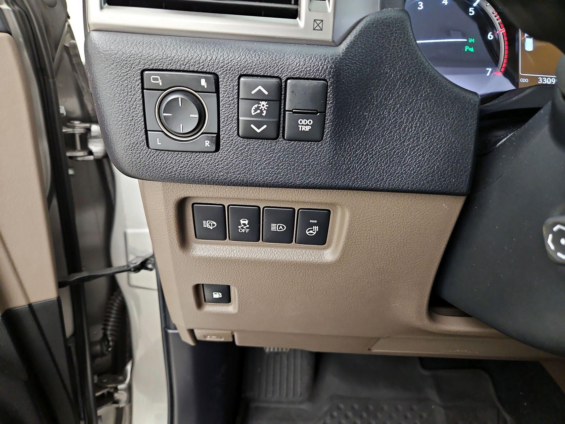 Thumbnail: 2022 Lexus GX - 13