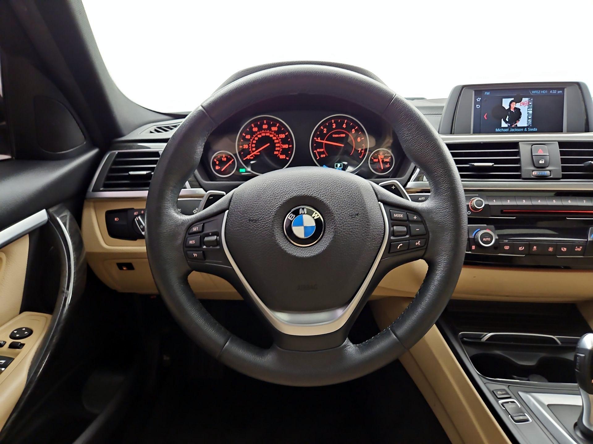 Thumbnail: 2018 BMW 3 Series - 10