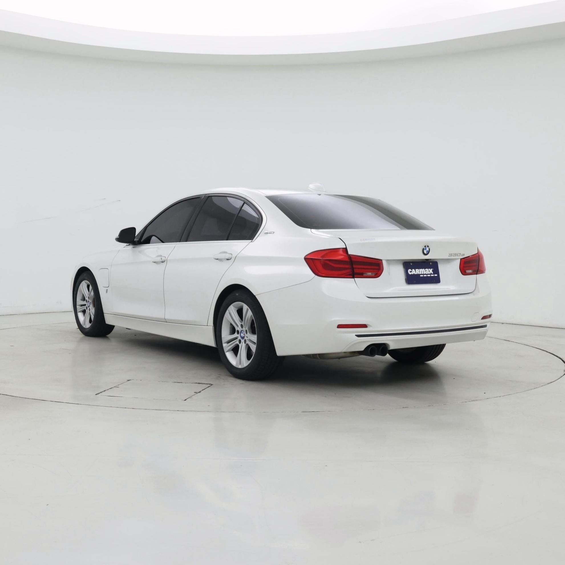 Thumbnail: 2018 BMW 3 Series - 2