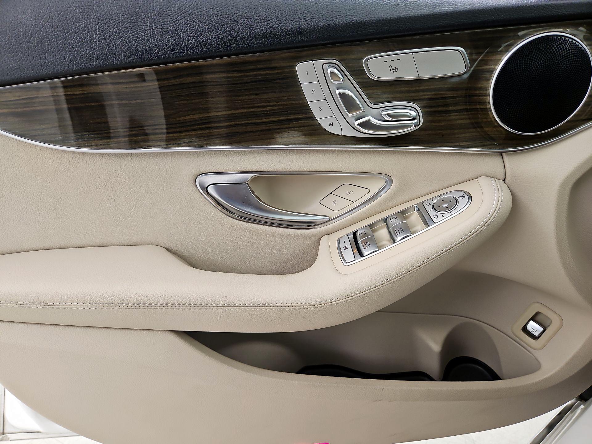 Thumbnail: 2019 Mercedes-Benz C-Class - 12