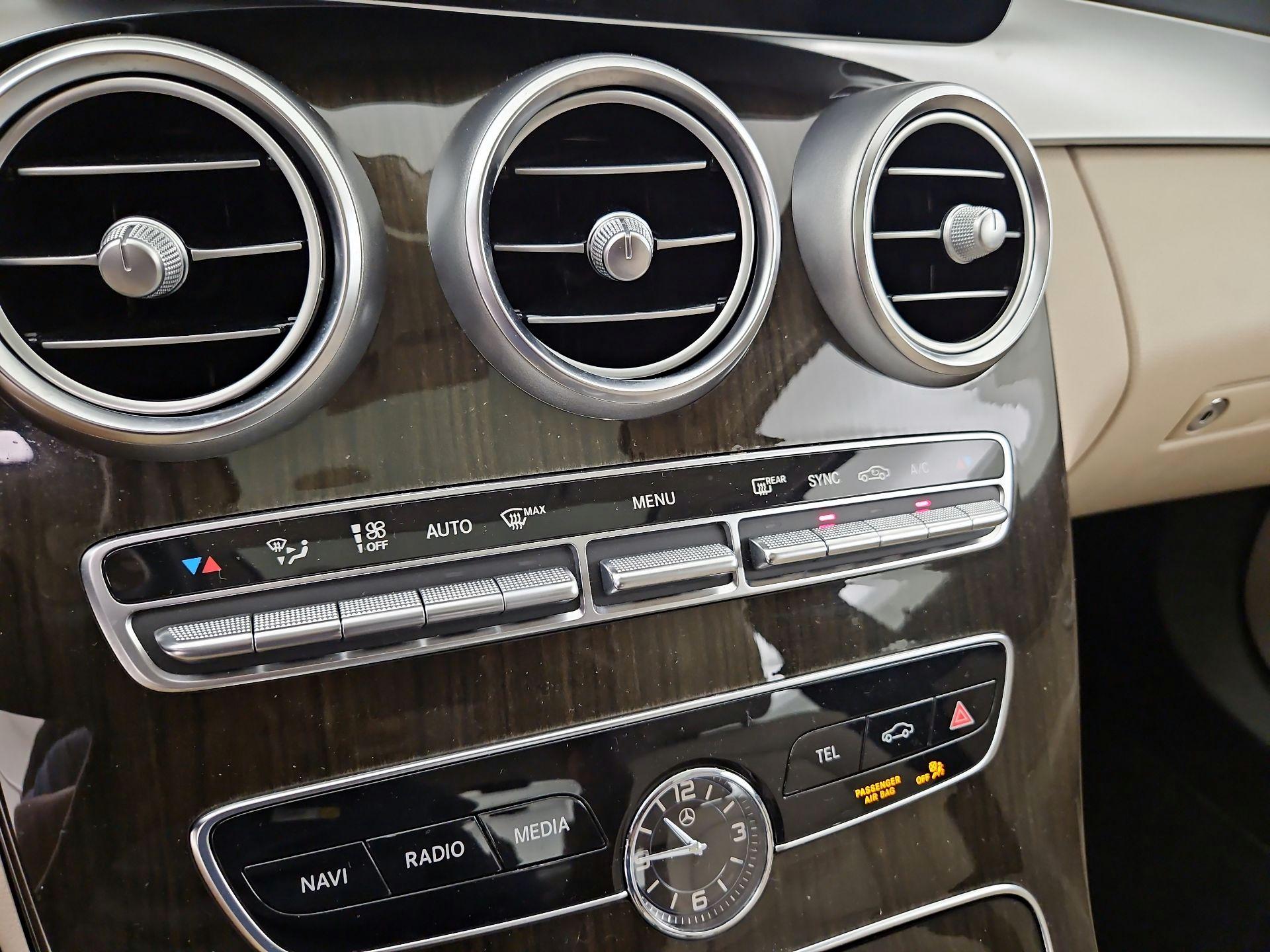 Thumbnail: 2019 Mercedes-Benz C-Class - 16