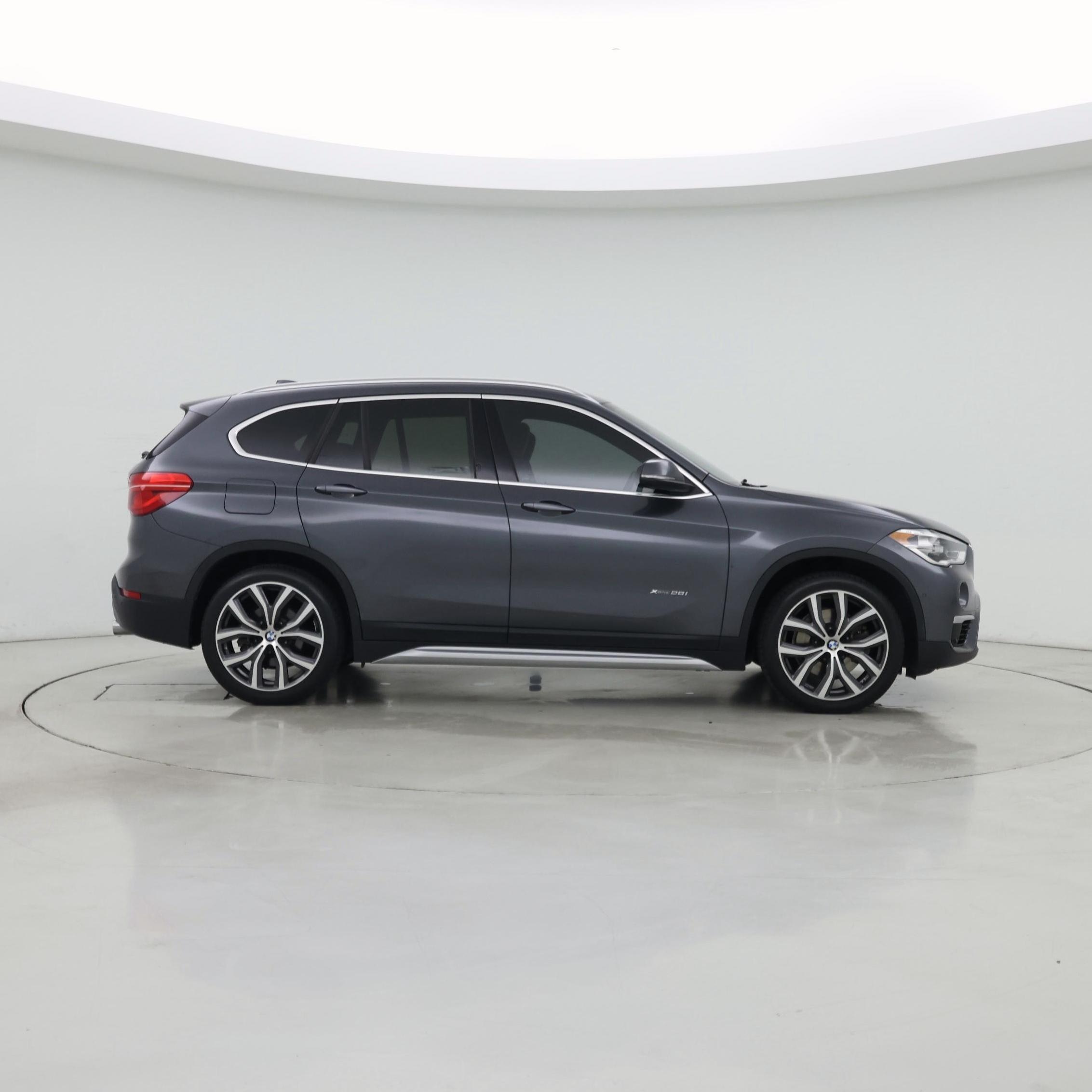 Thumbnail: 2017 BMW X1 - 7