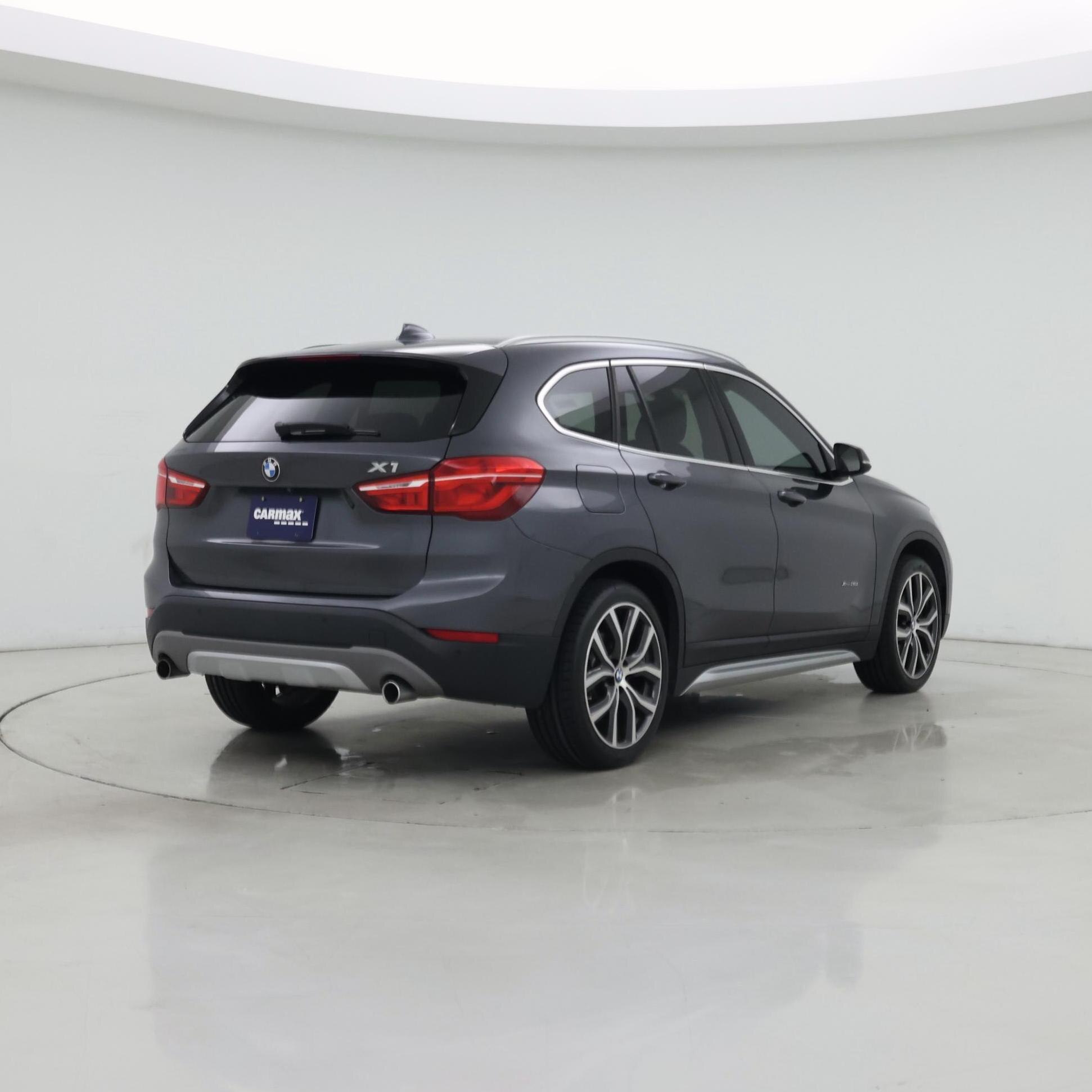 Thumbnail: 2017 BMW X1 - 8