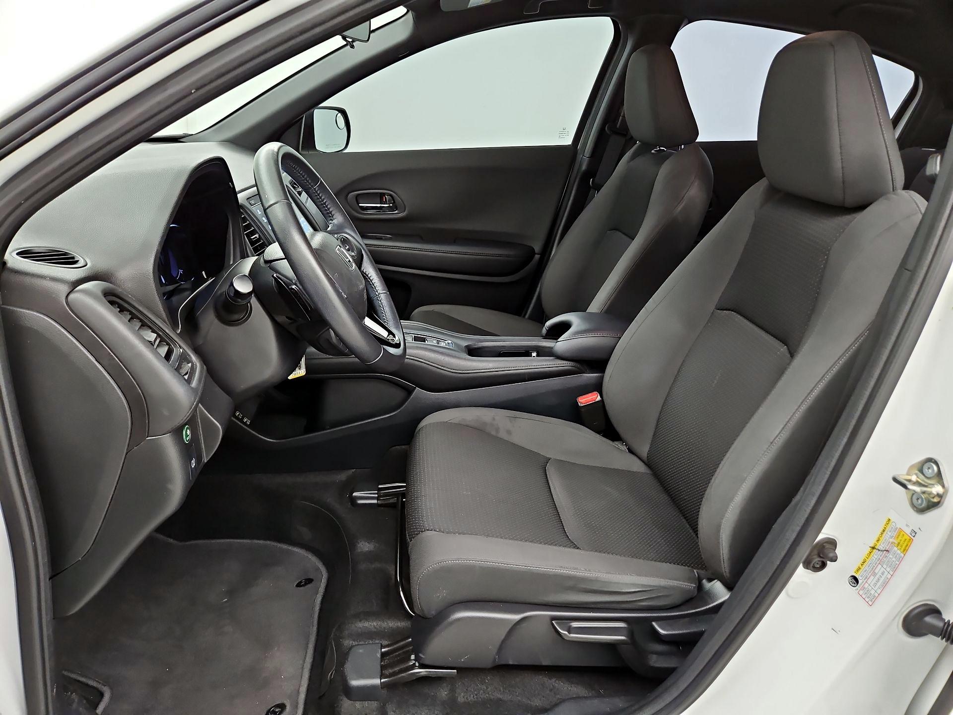 Thumbnail: 2019 Honda HR-V - 11