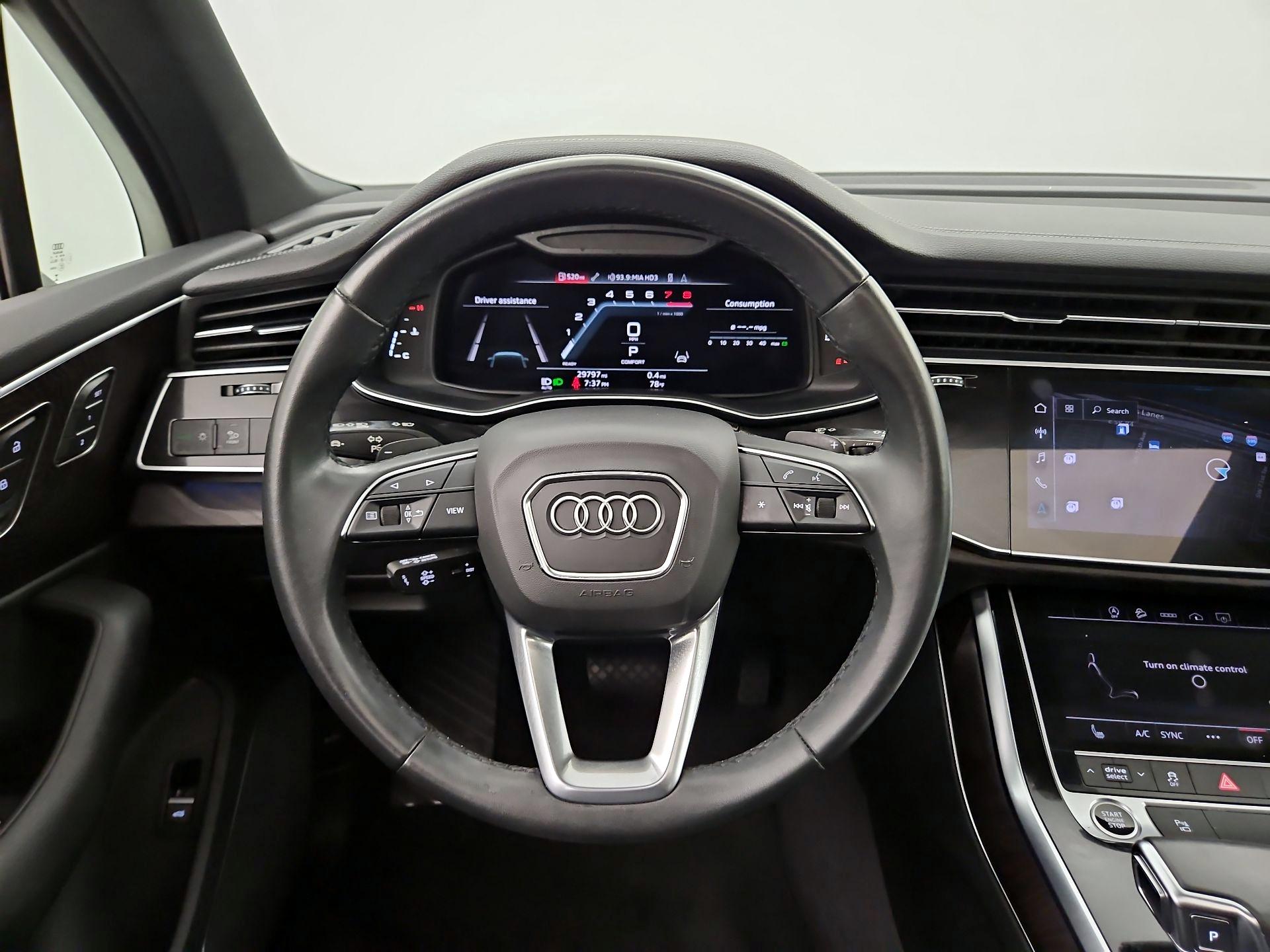Thumbnail: 2023 Audi Q7 - 10