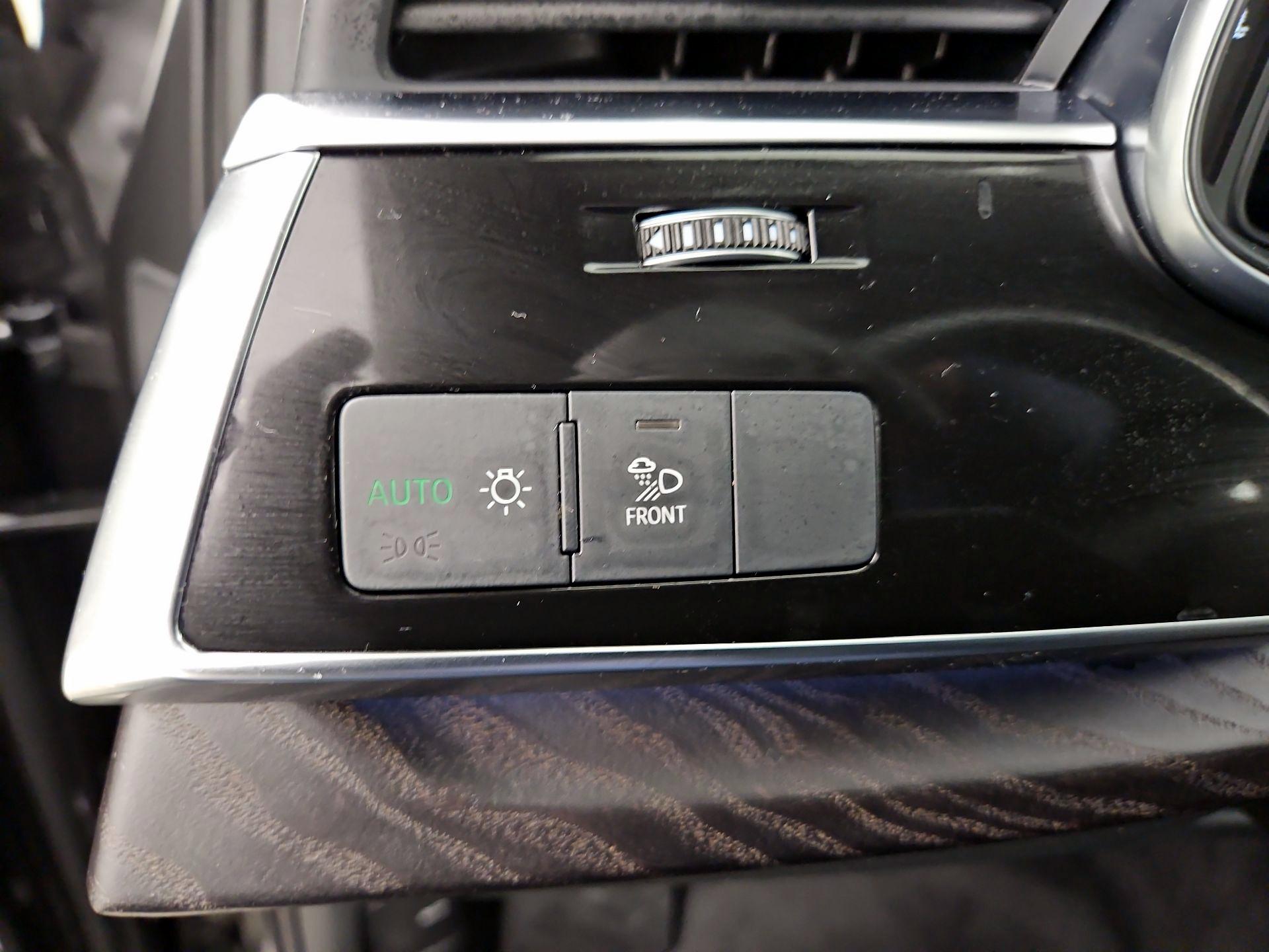 Thumbnail: 2023 Audi Q7 - 13