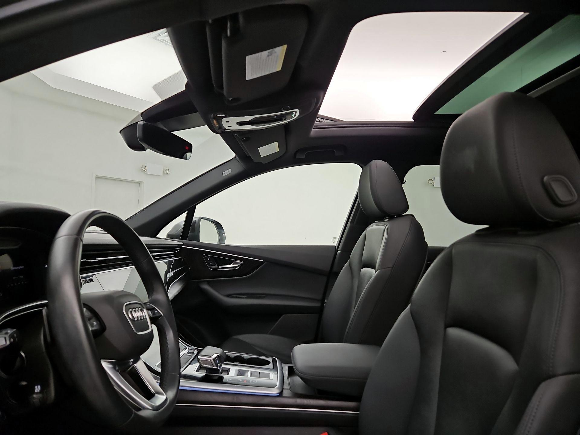 Thumbnail: 2023 Audi Q7 - 20