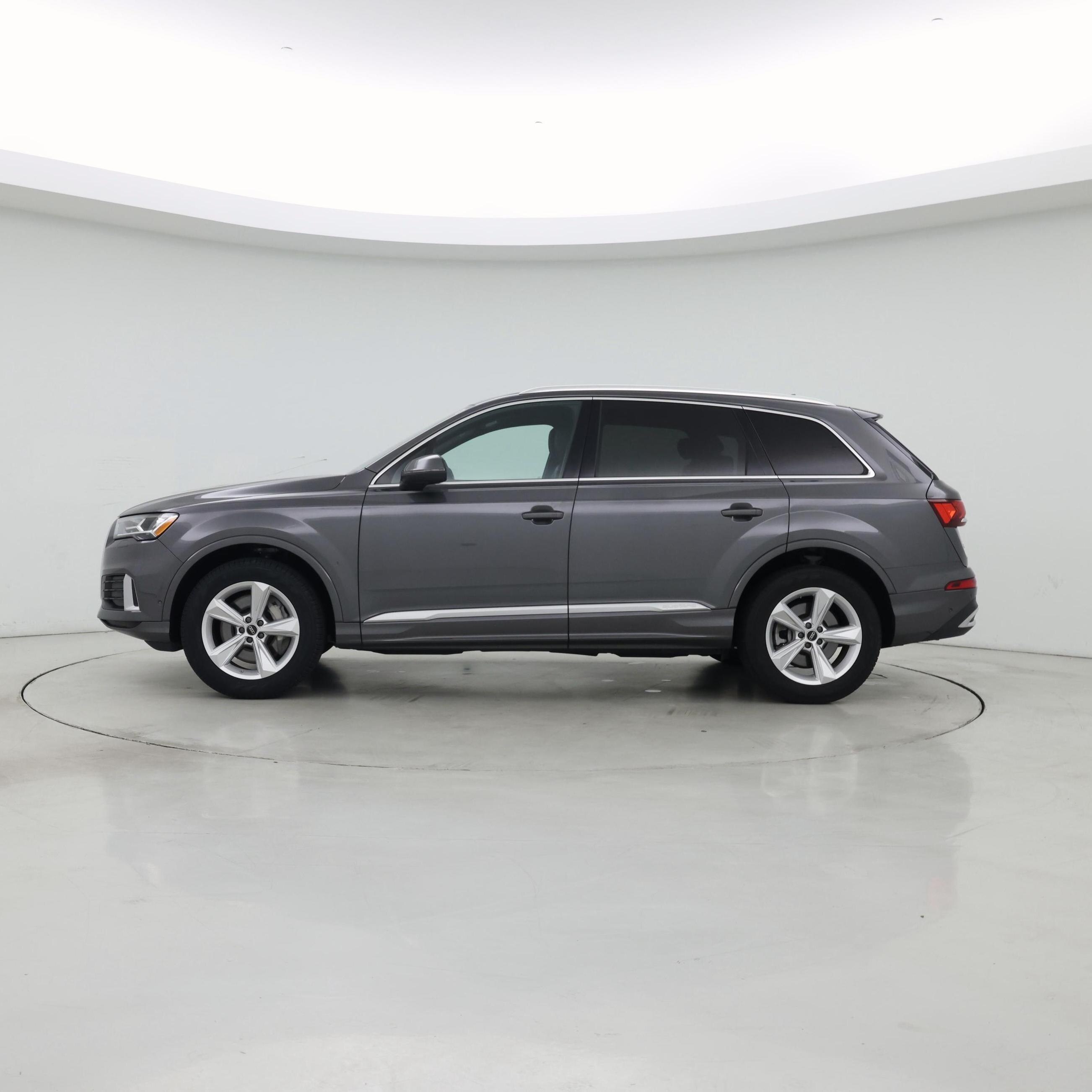 Thumbnail: 2023 Audi Q7 - 3