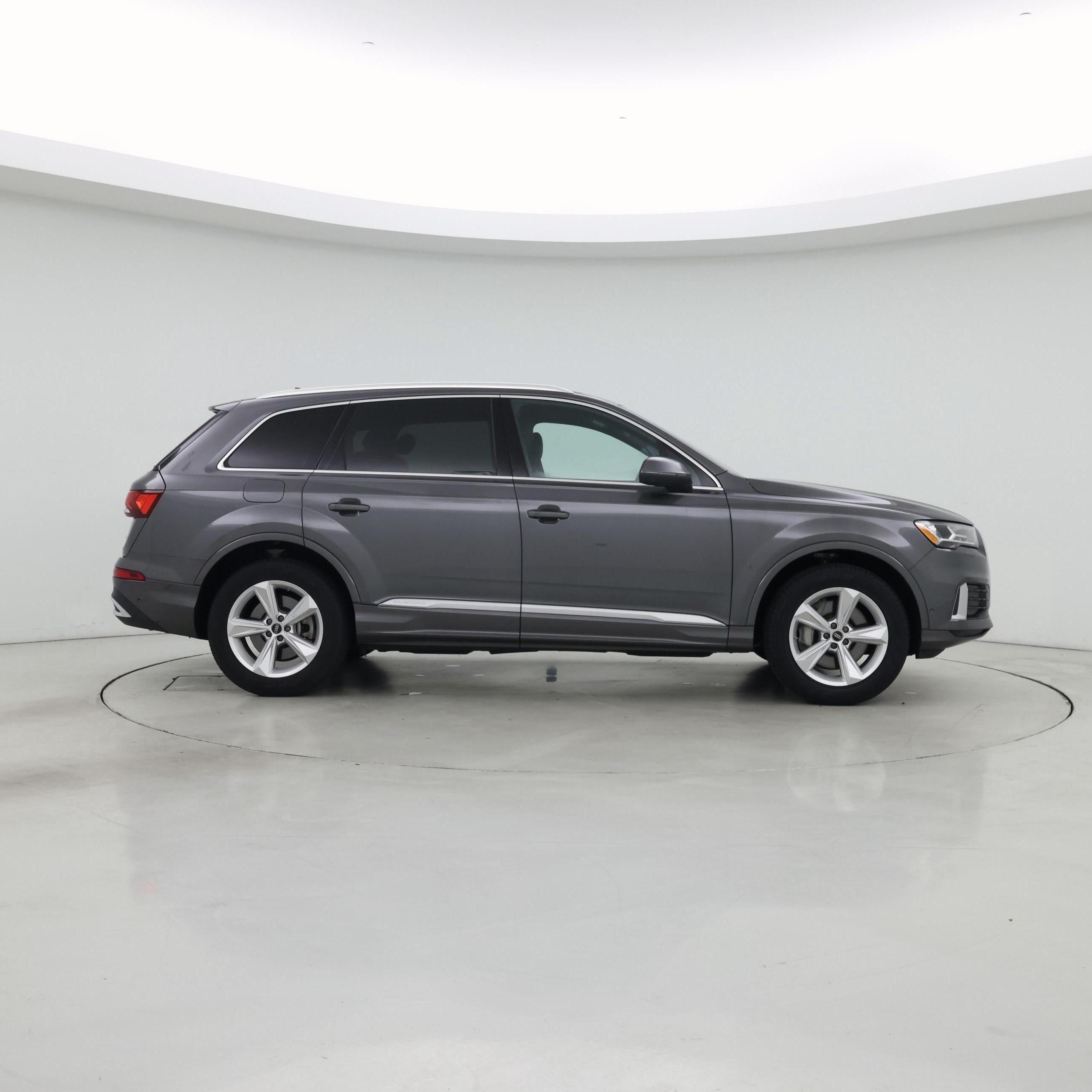 Thumbnail: 2023 Audi Q7 - 7