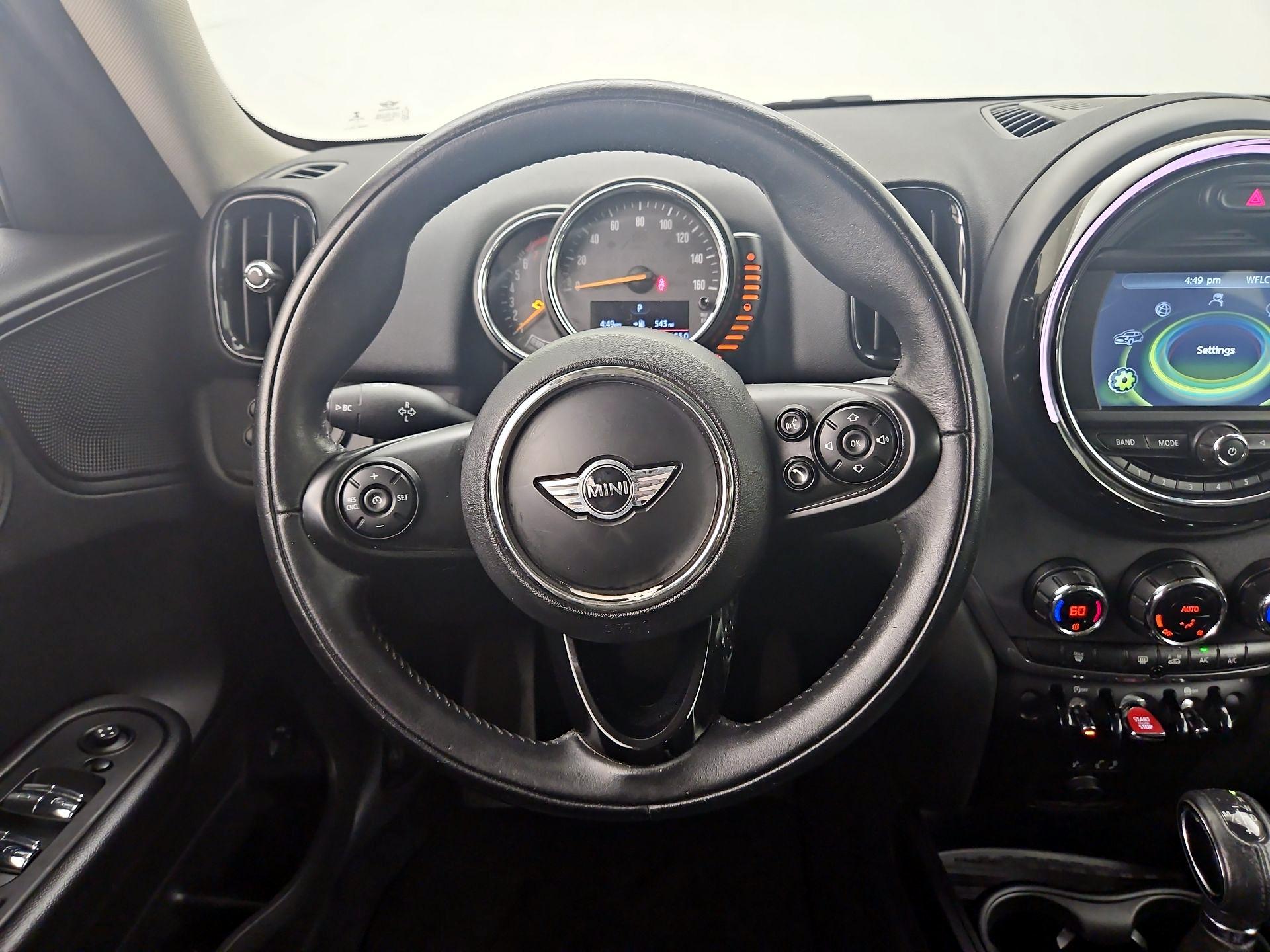 Thumbnail: 2017 MINI Cooper Countryman - 10